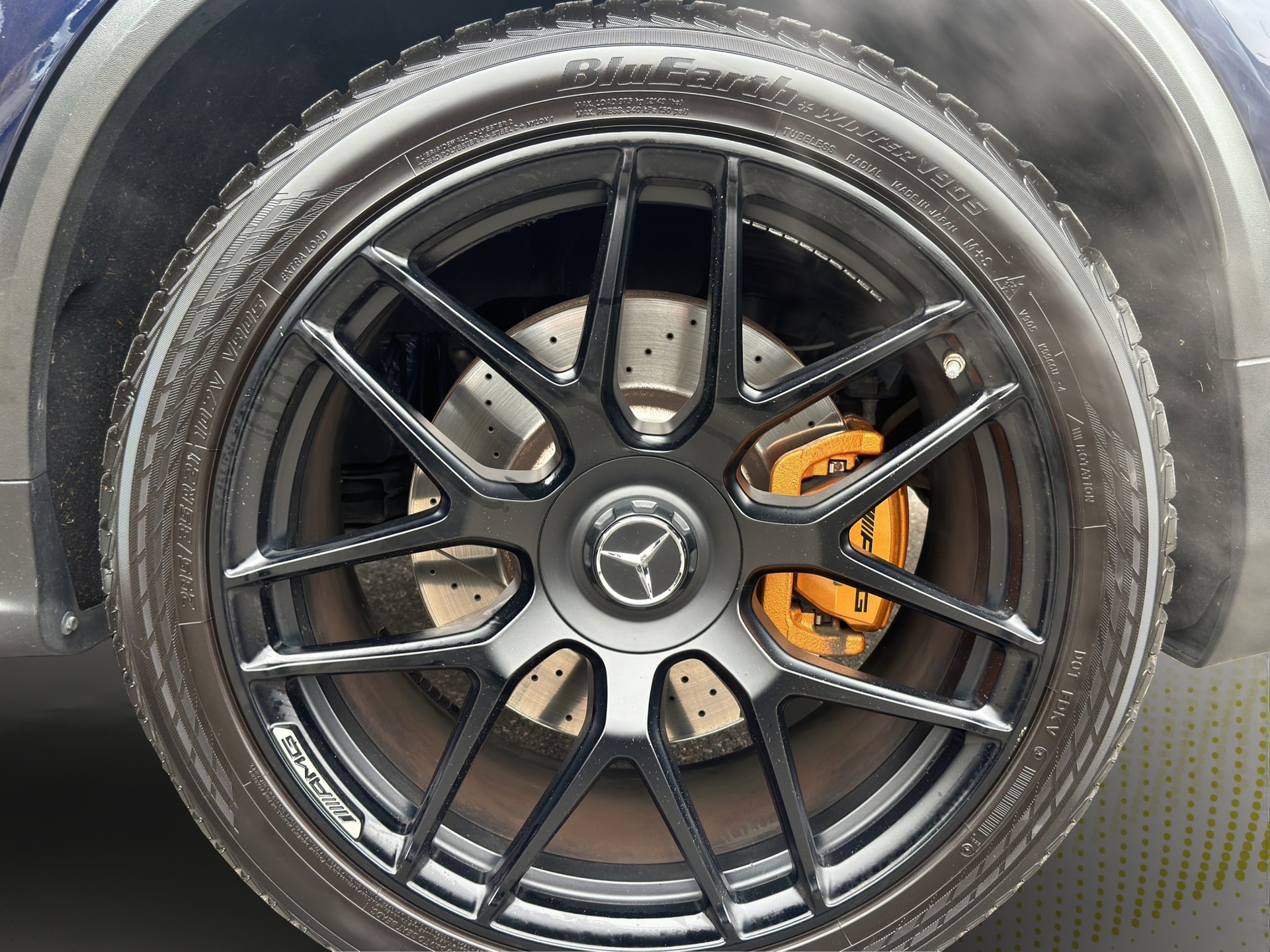 MERCEDES-BENZ GLC Coupé 63S AMG Edition 1 (CH) Performance Carbon INDIVIDUAL-image-11