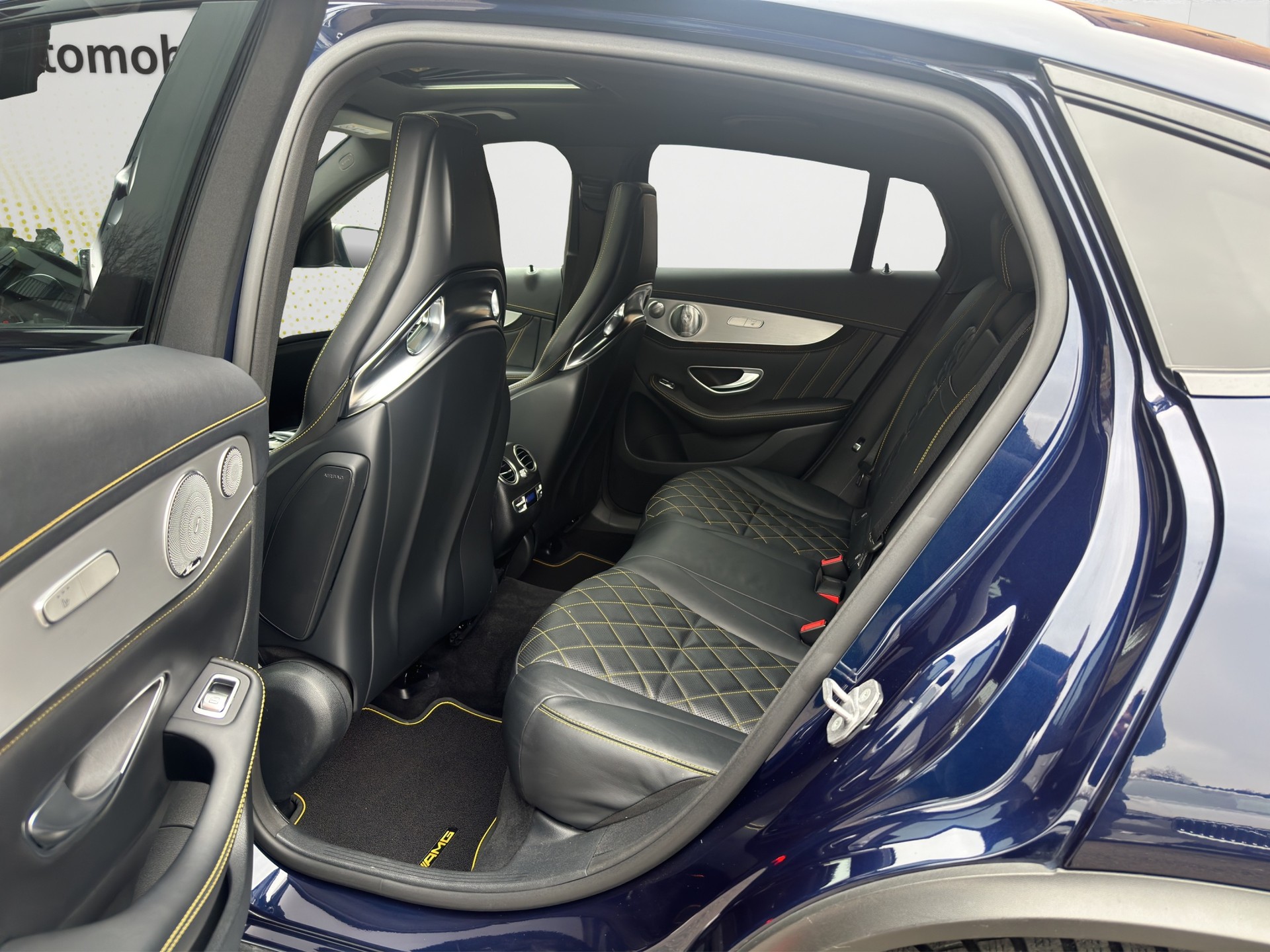 MERCEDES-BENZ GLC Coupé 63S AMG Edition 1 (CH) Performance Carbon INDIVIDUAL-image-17