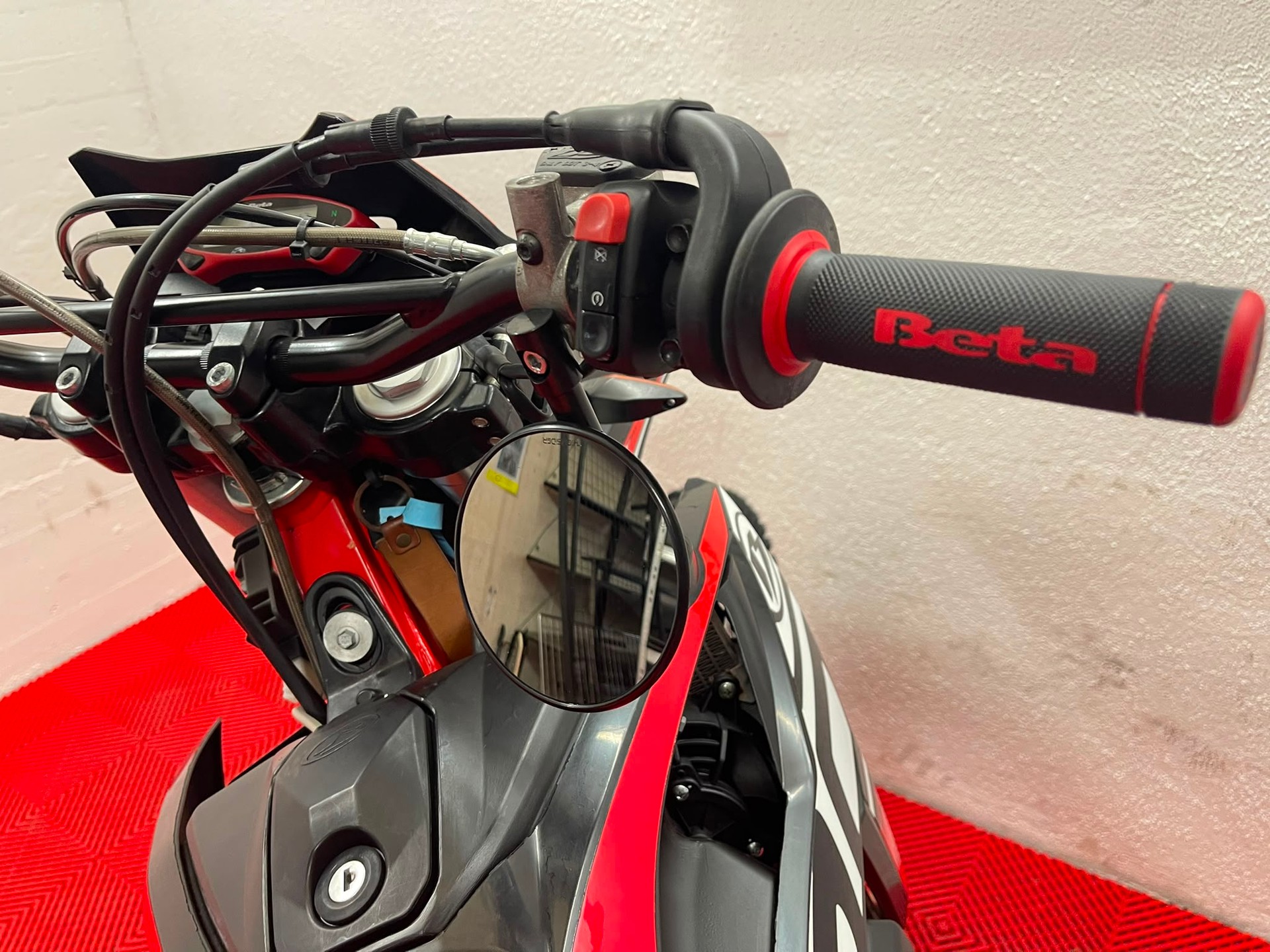 BETA RR 125-4T LC Enduro-image-9