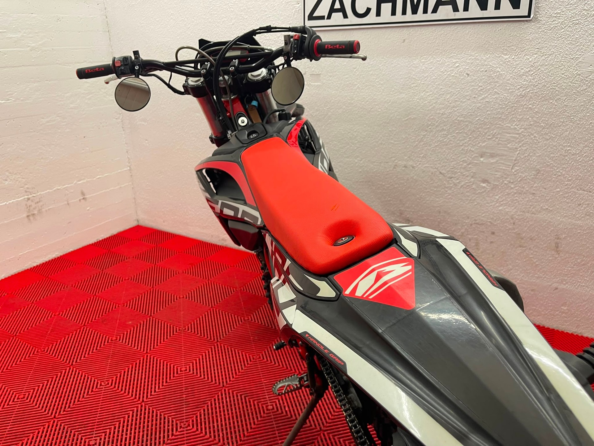 BETA RR 125-4T LC Enduro-image-6