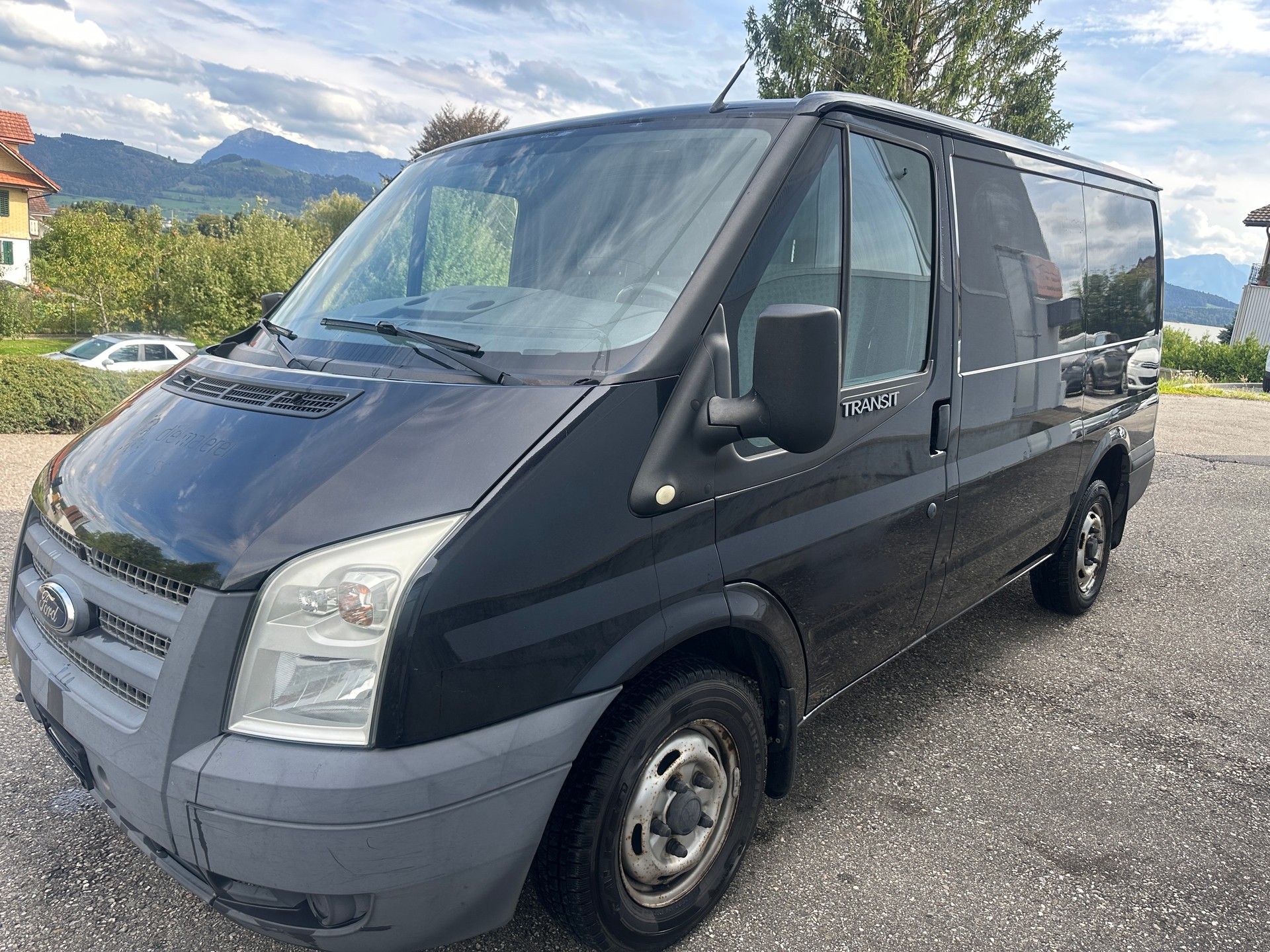 FORD Transit Van 260S Level 2-image-3