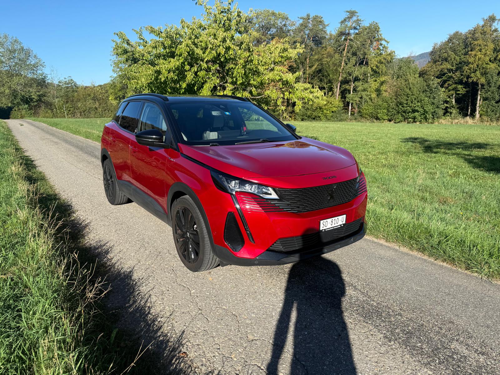 PEUGEOT 3008 300e Hybrid4 GT Pack EAT8-showroom-element-1