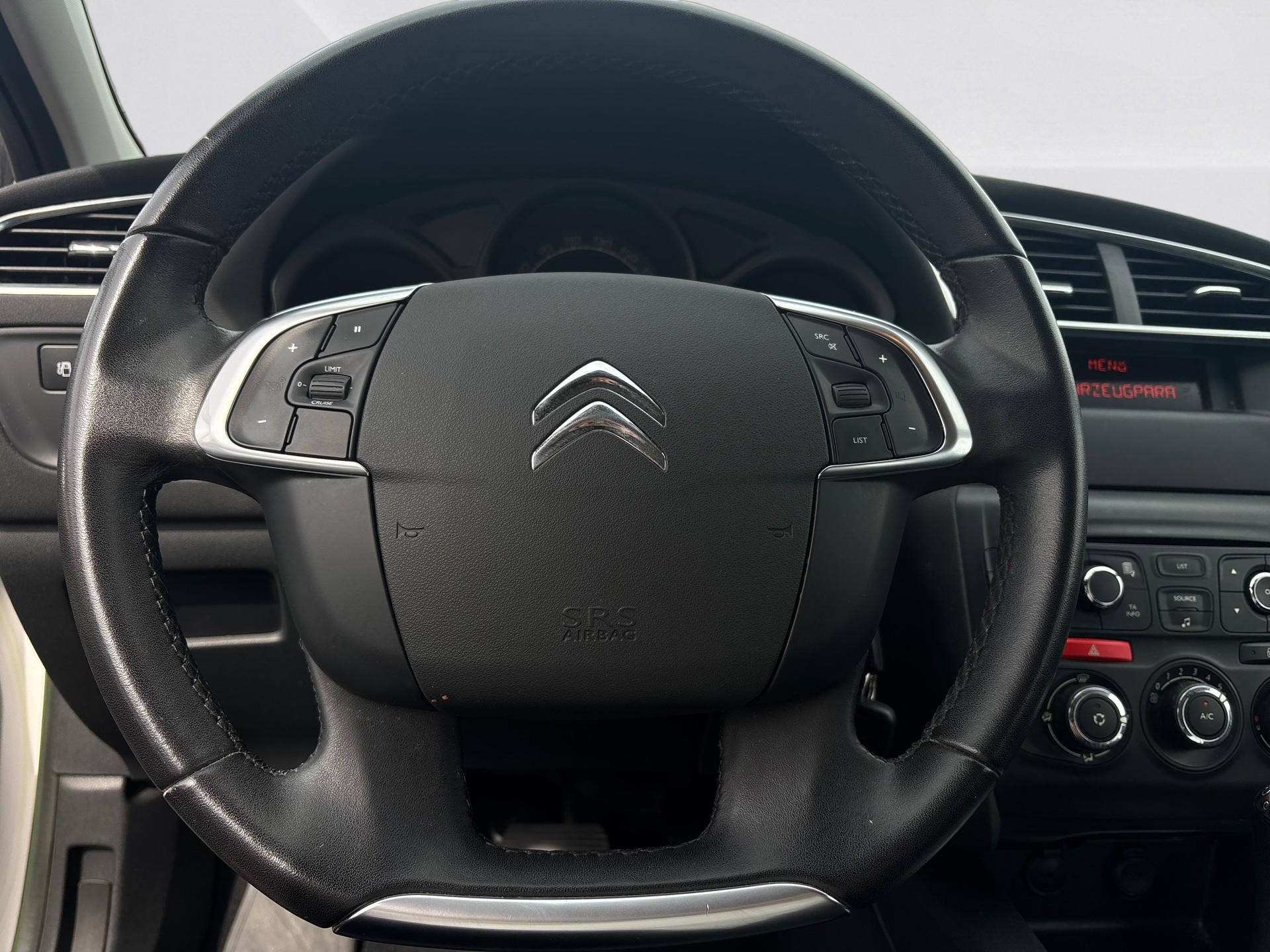 CITROEN C4 Berline 1.6 VTi Séduction BVA4-image-8