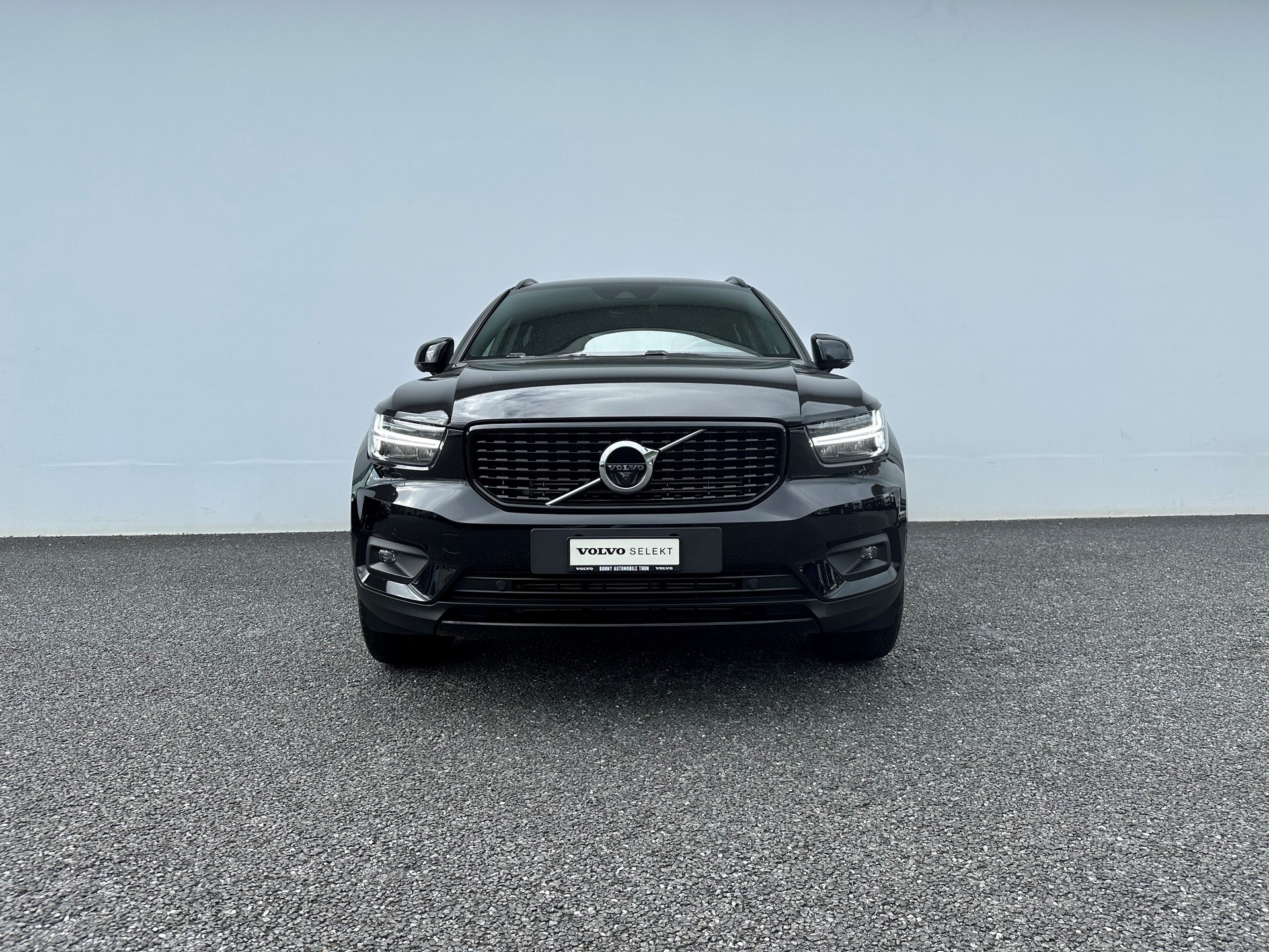 VOLVO XC40 1.5 T5 PiH R-Design-showroom-element-2