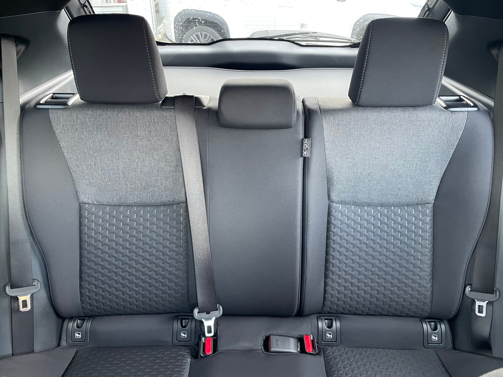 TOYOTA Yaris Cross 1.5 Trend e-CVT-image-14