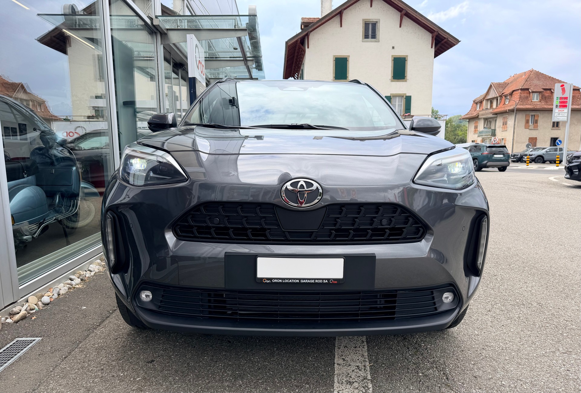 TOYOTA Yaris Cross 1.5 Trend e-CVT-showroom-element-2