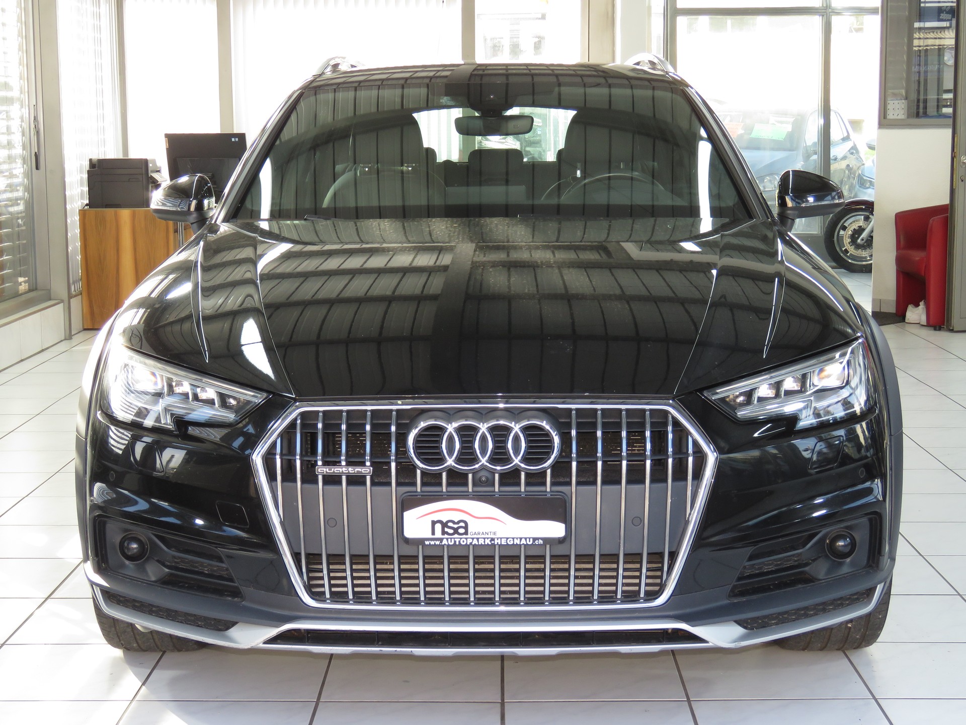 AUDI A4 Allroad 3.0 TDI Quattro tiptronic (Automat) ab Platz, Fixpreis !!!-showroom-element-1