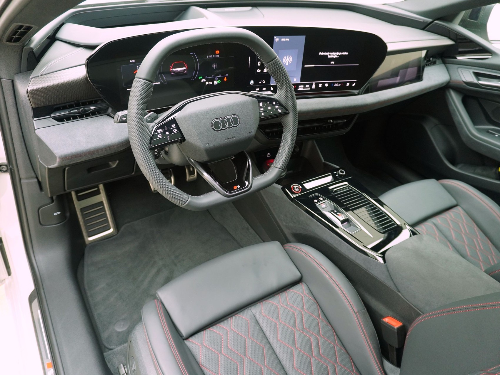 AUDI A6 e-tron Avant S line quattro **Audi Werksgarantie bis 12/2030**-image-9
