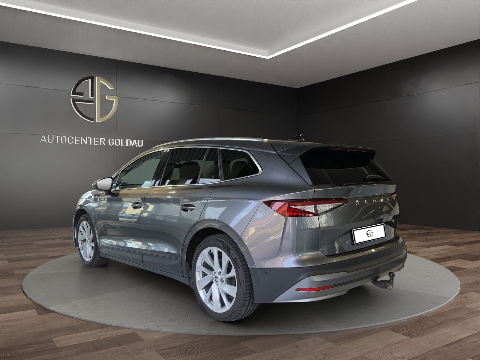 SKODA Enyaq iV 80x-showroom-element-1