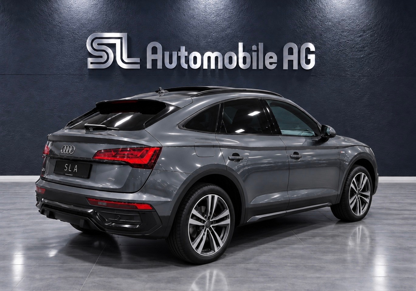 AUDI Q5 Sportback 40 TDI S line quattro S-tronic / Panorama-showroom-element-1