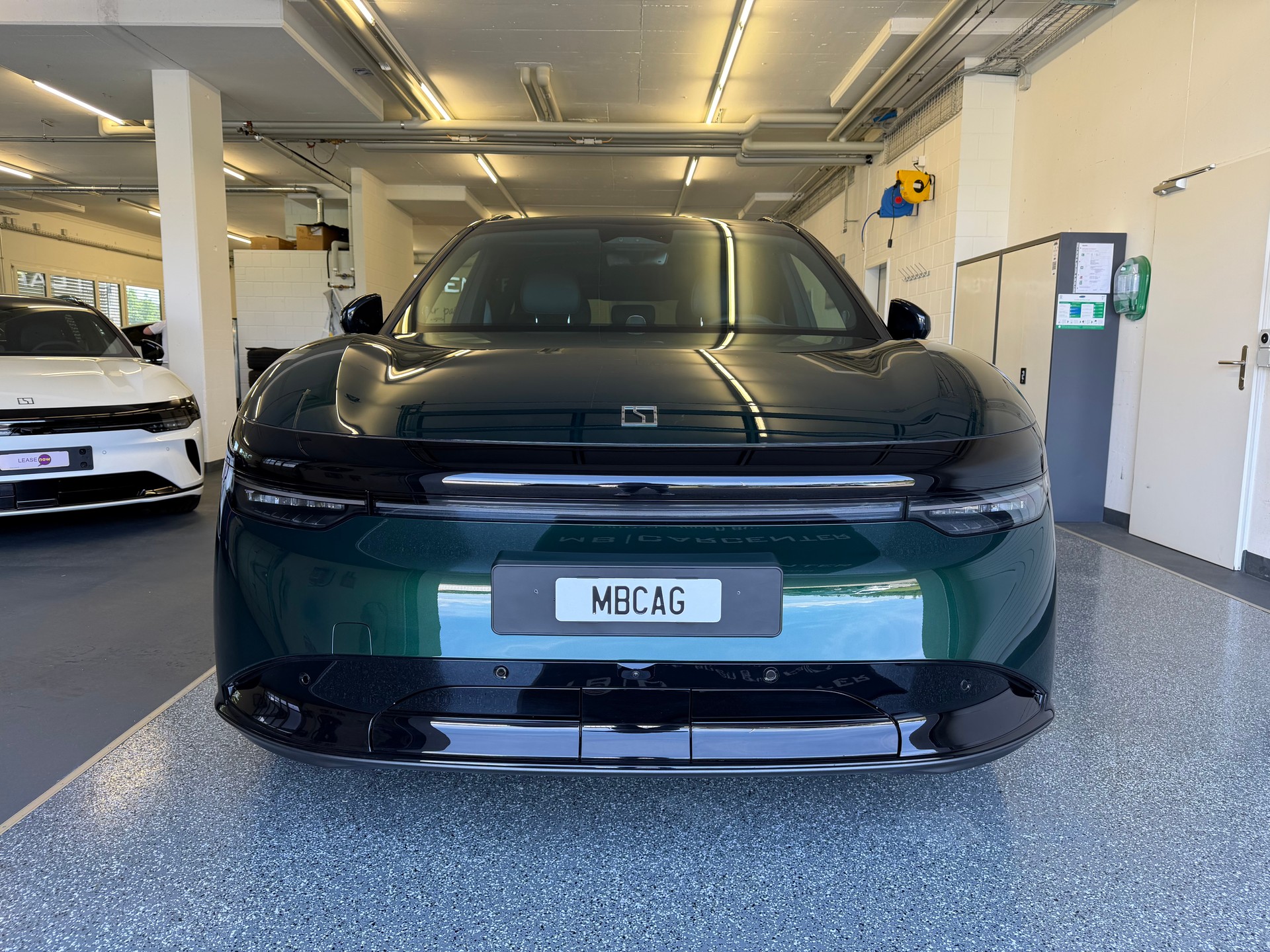 ZEEKR 7X 100kWh Privilege AWD, Comfort & Cockpitpaket, "Forest Green" 10J / 200'000km Werksgarantie-showroom-element-2