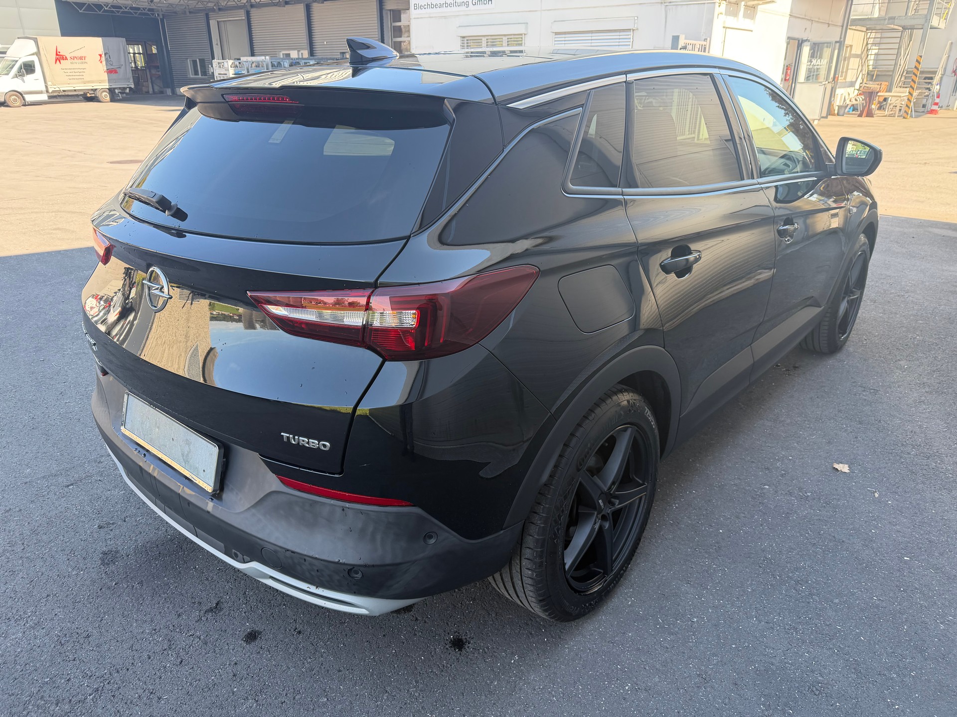 OPEL Grandland X 1.2i TP Ultimate Automatik-showroom-element-2
