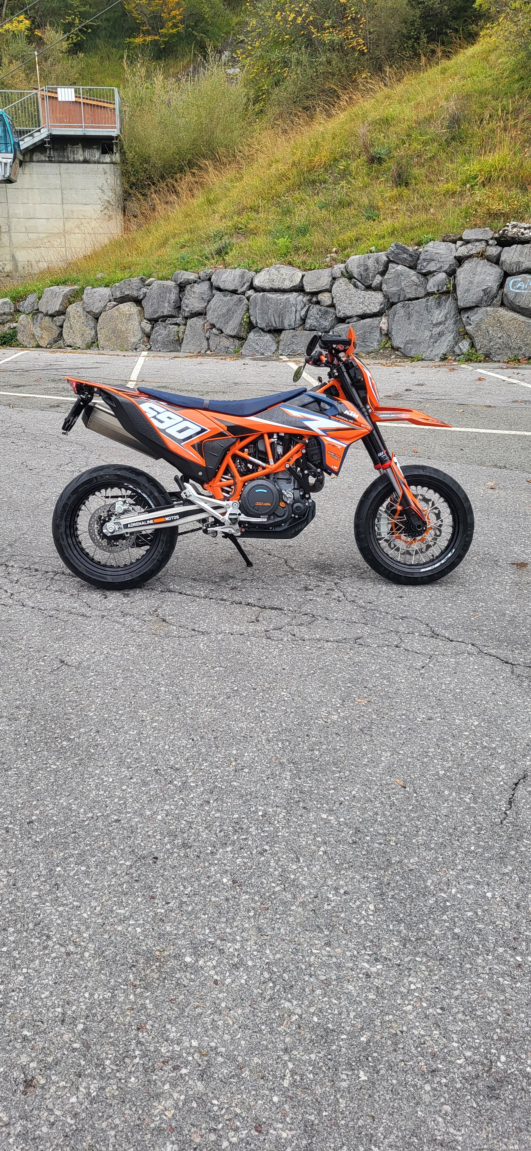 KTM 690 SMC R ABS (35 kW)-image-2
