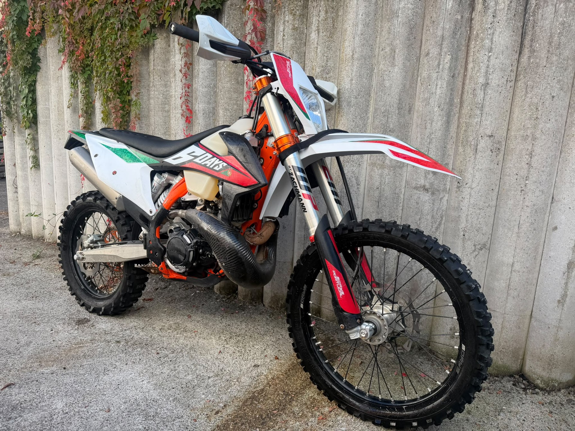KTM 300 EXC TPI Six Days 2T-image-5