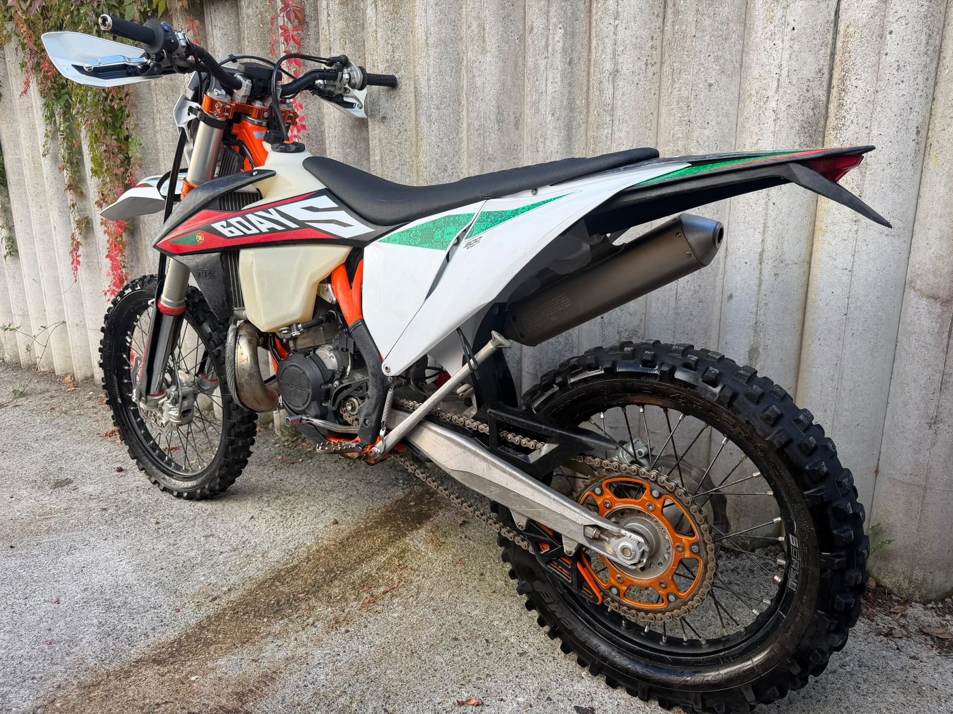 KTM 300 EXC TPI Six Days 2T-image-2