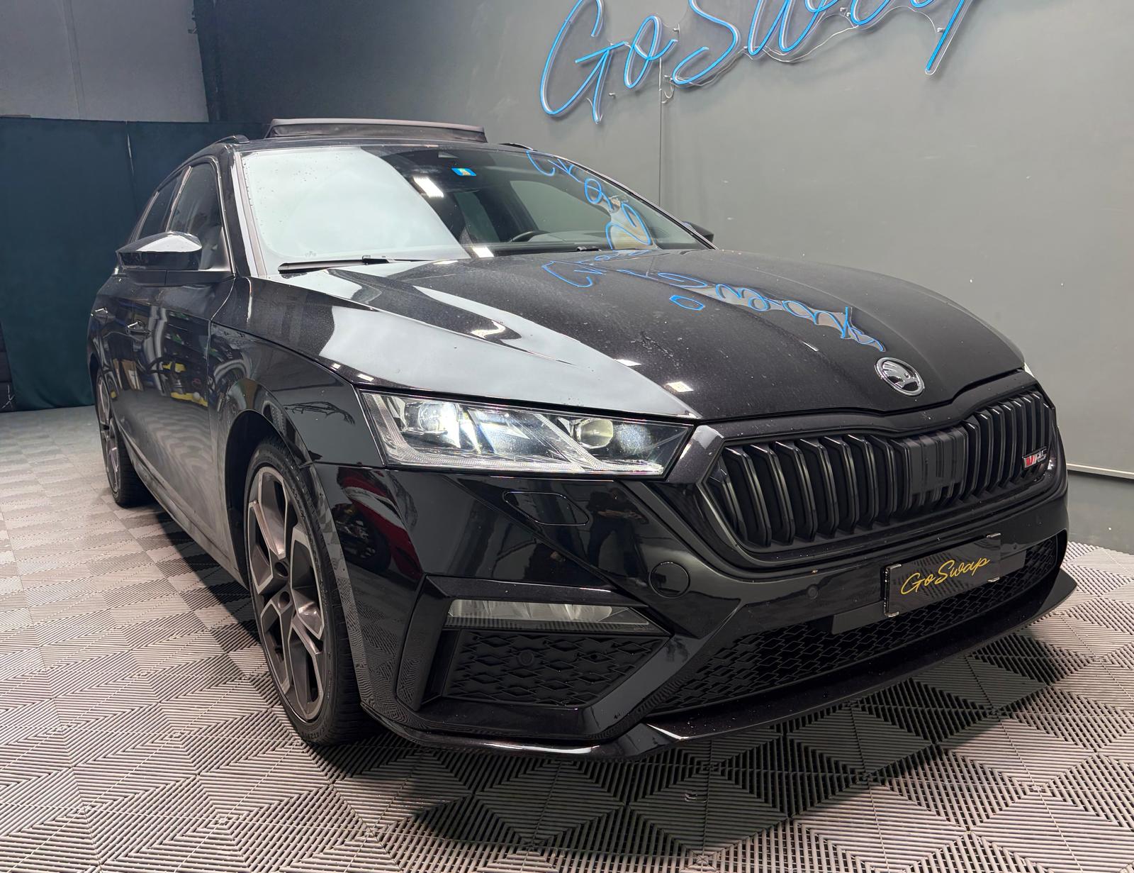 SKODA Octavia Combi 2.0 TSI DSG RS - Attelage - Toit ouvrant-showroom-element-2