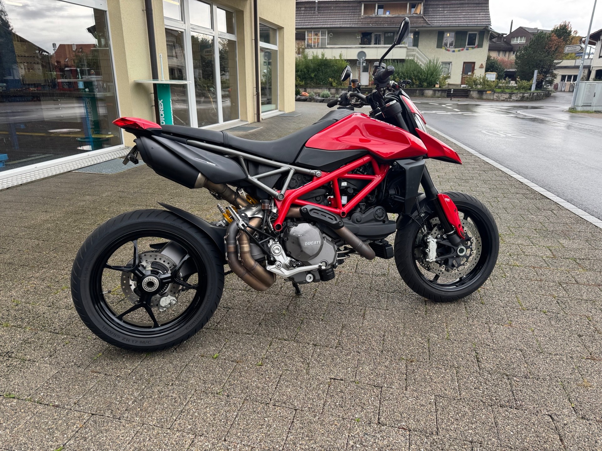 DUCATI Hypermotard 950-image-2