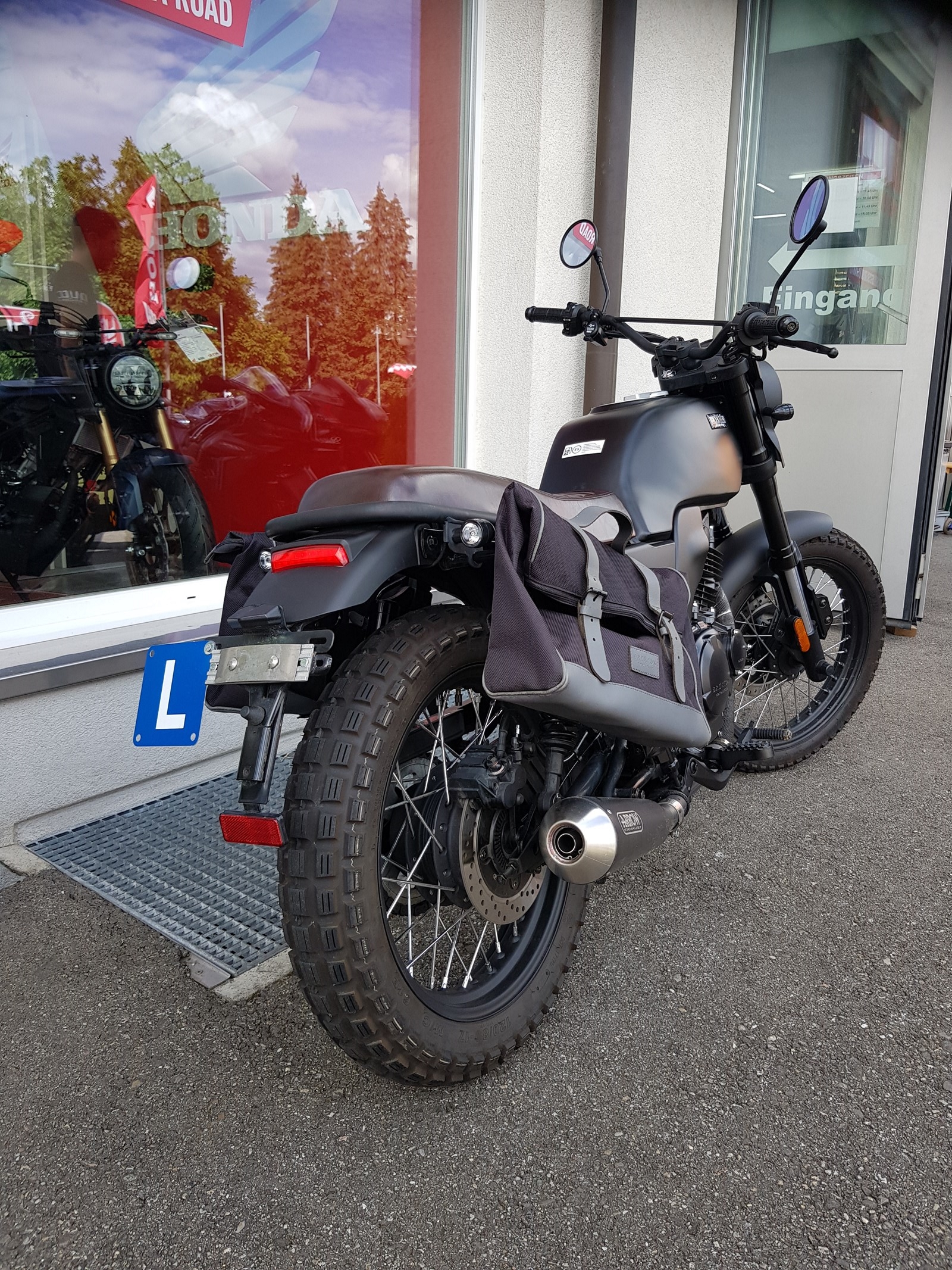BRIXTON Glanville 250X-image-1