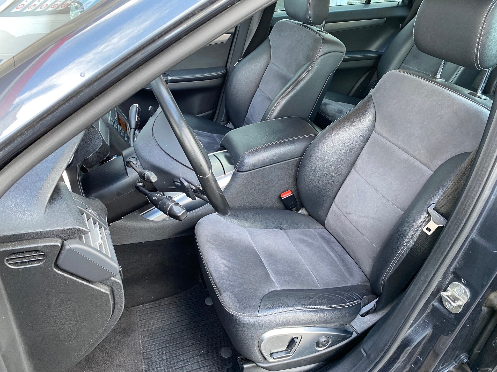 MERCEDES-BENZ R 350 CDI 4Matic 7G-Tronic-image-13