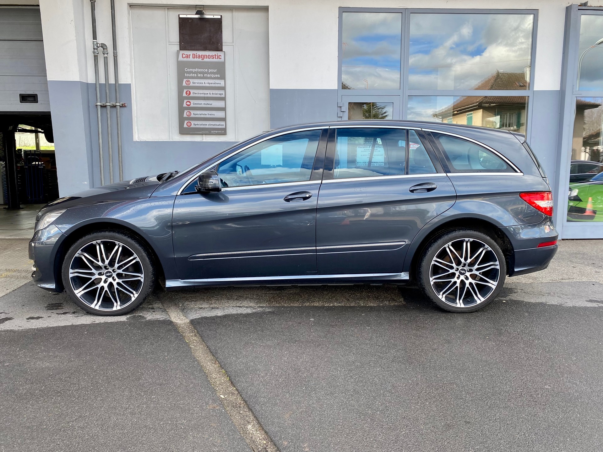 MERCEDES-BENZ R 350 CDI 4Matic 7G-Tronic-showroom-element-2