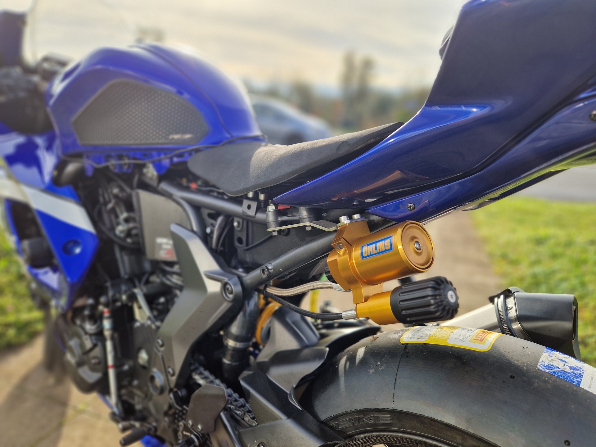 YAMAHA YZF-R7-image-10