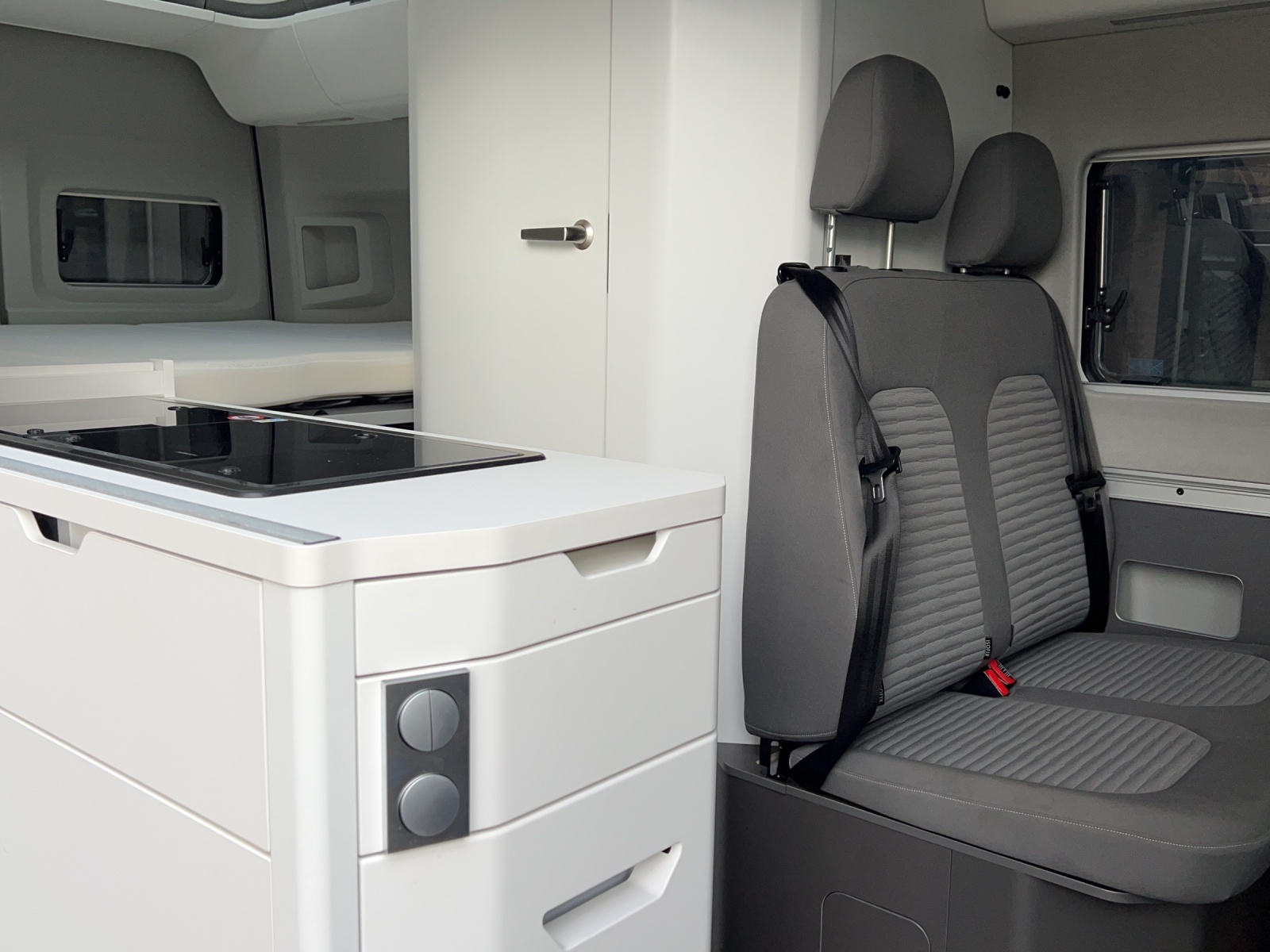 VW Grand California 600 2.0 BI-TDI-image-10