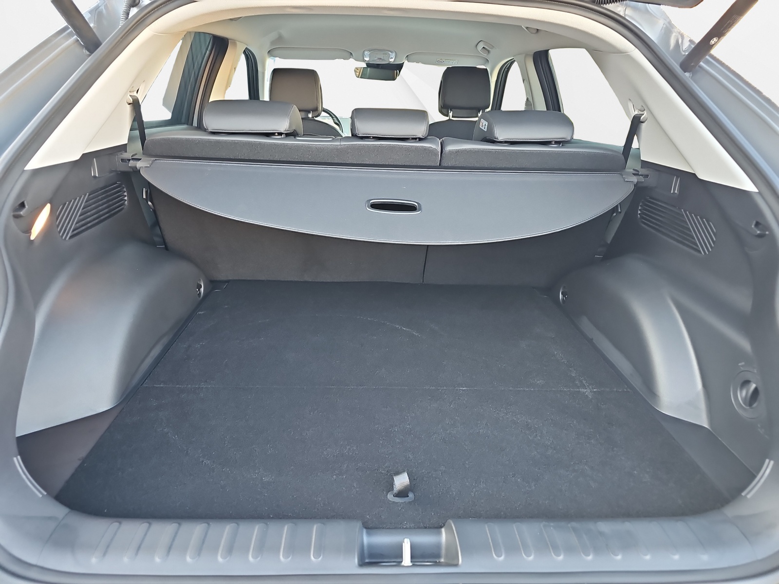 HYUNDAI Ioniq 5 Amplia-image-14
