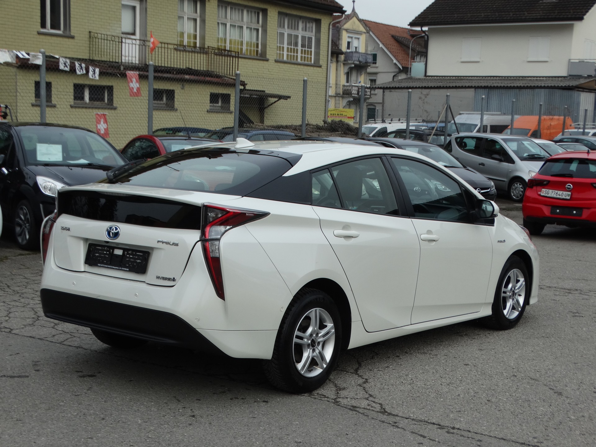 TOYOTA Prius 1.8 VVT-i HSD Sol Premium-image-12