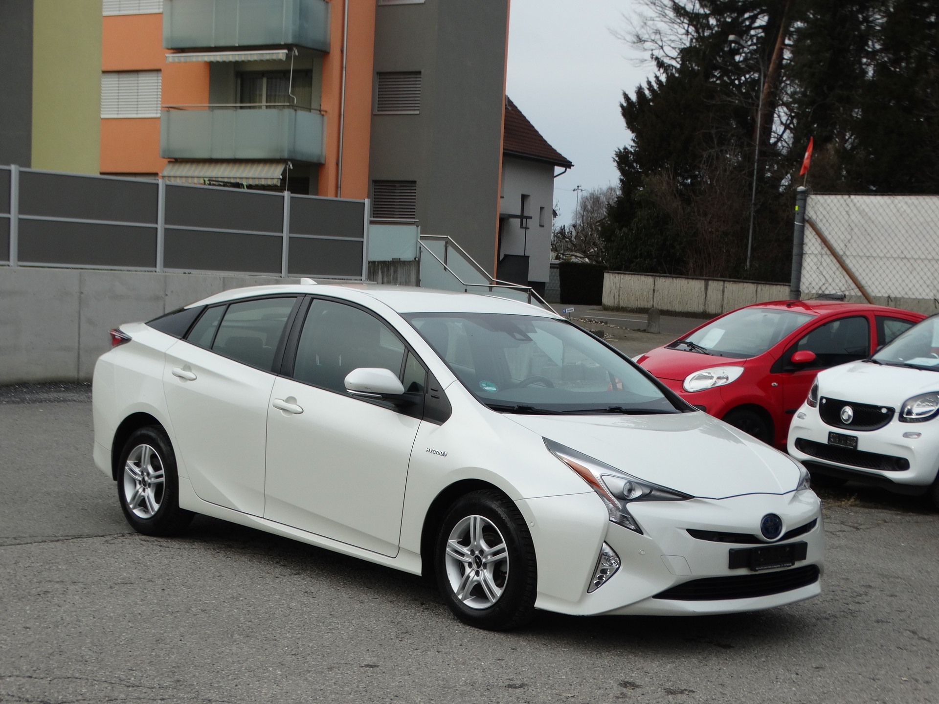 TOYOTA Prius 1.8 VVT-i HSD Sol Premium-image-4