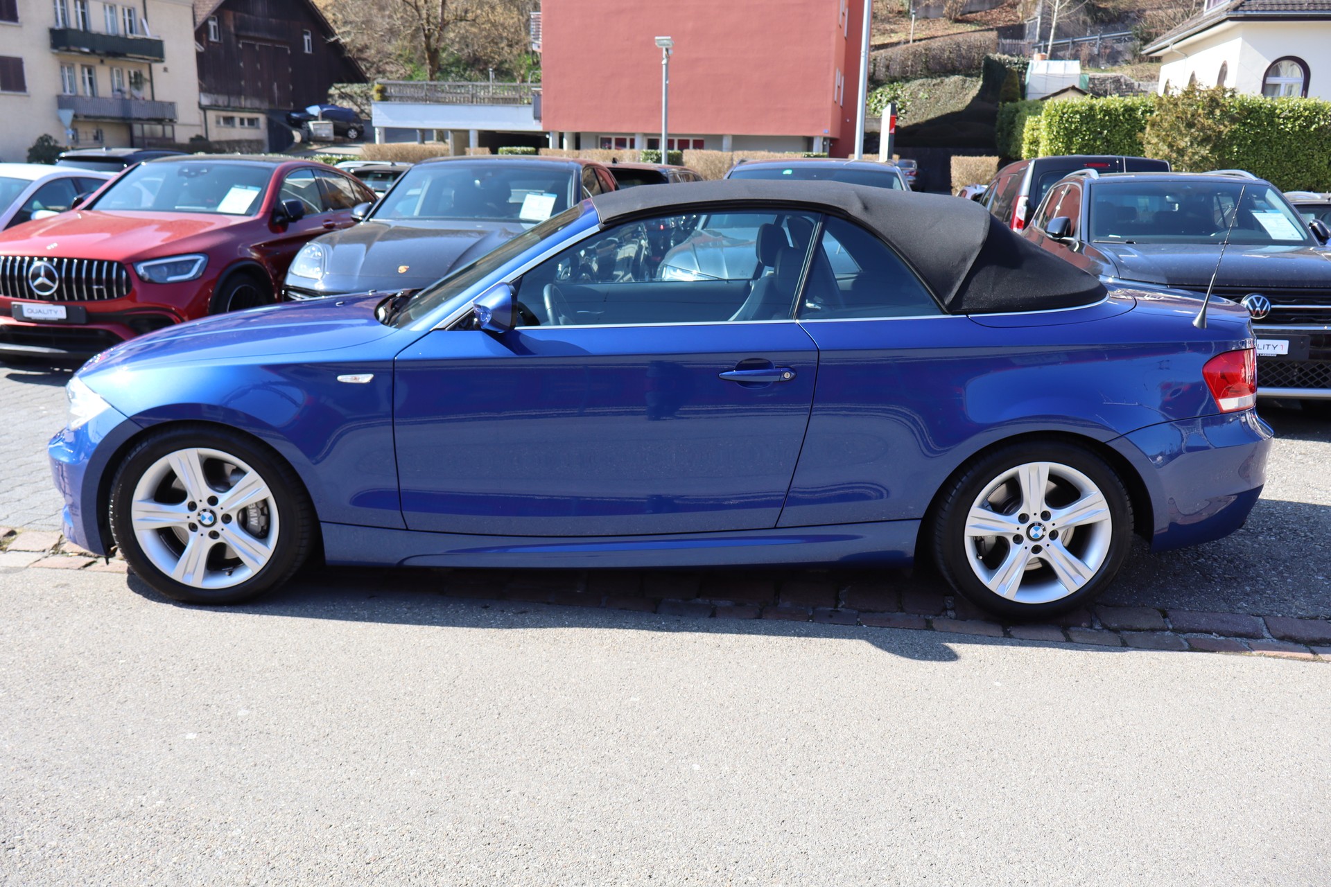 BMW 135i Cabrio DSG-image-4