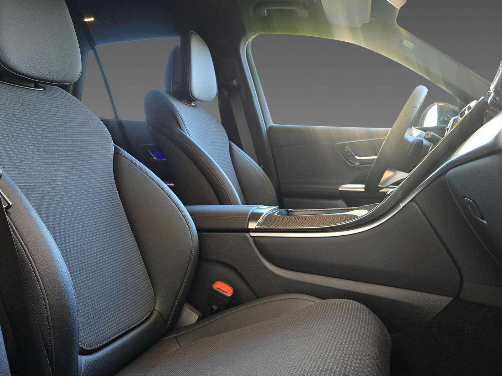 MERCEDES-BENZ GLC 300 4Matic 9G-Tronic-image-9