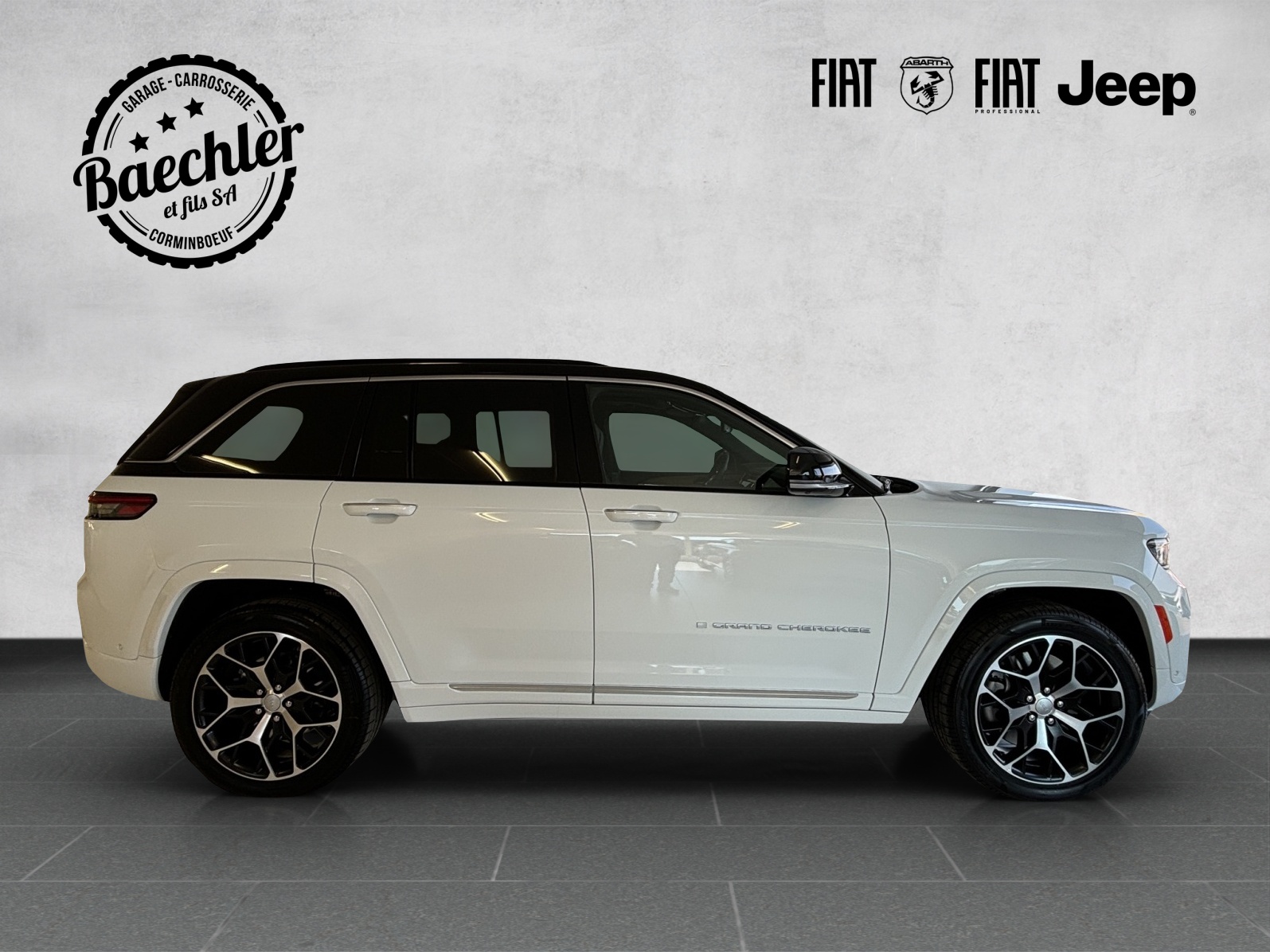 JEEP Grand Cherokee 2.0 Turbo Summit Reserve 4xe-showroom-element-2