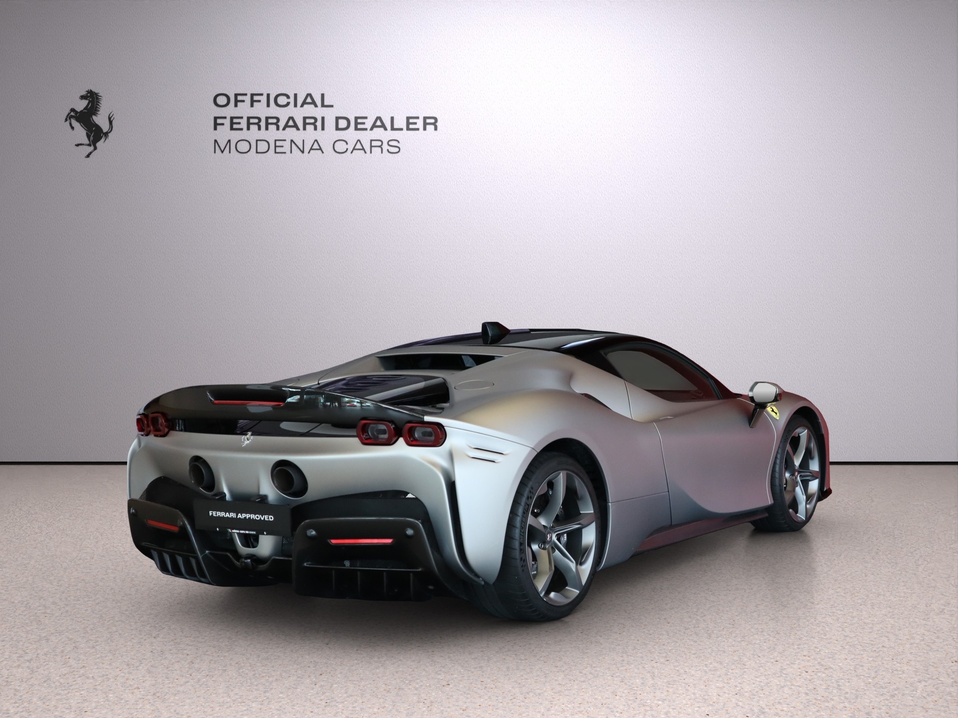 FERRARI SF90 Assetto Fiorano-showroom-element-1