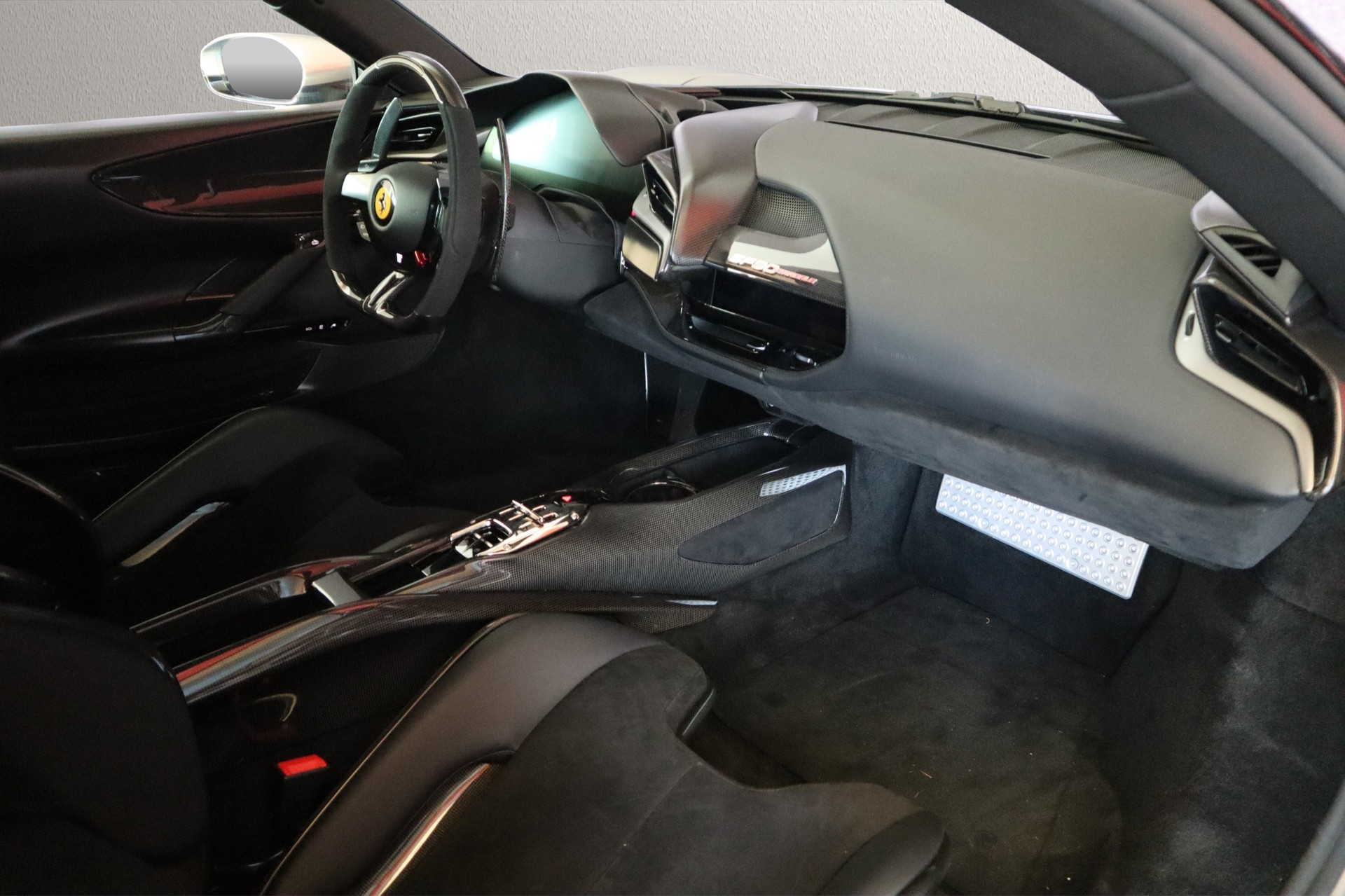 FERRARI SF90 Assetto Fiorano-image-18