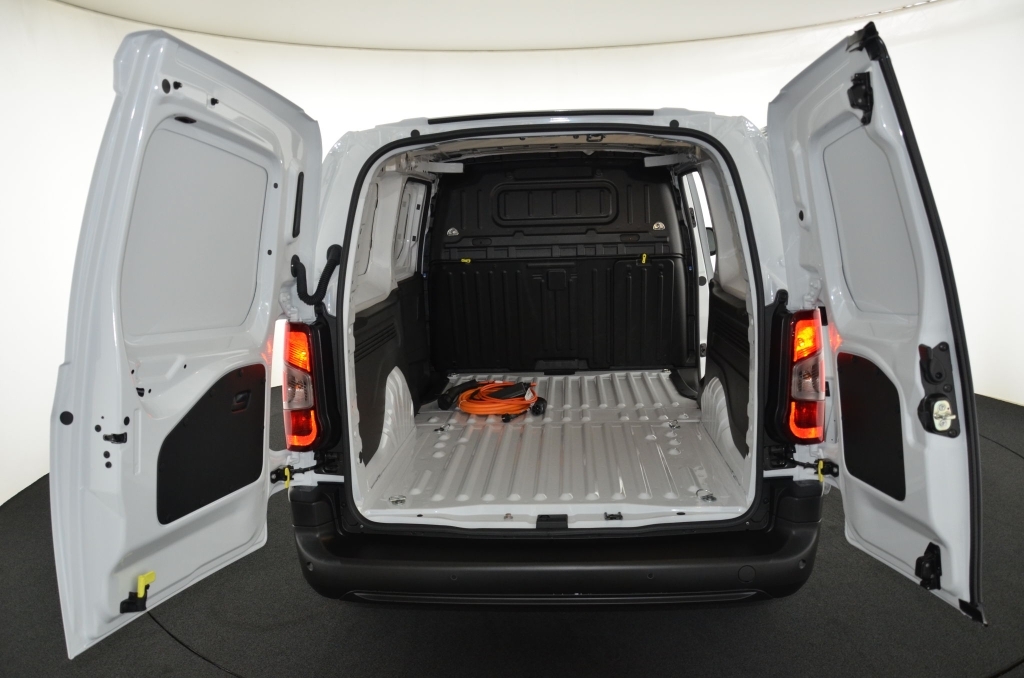 TOYOTA Proace City Van EV Advanced Long L2-image-22