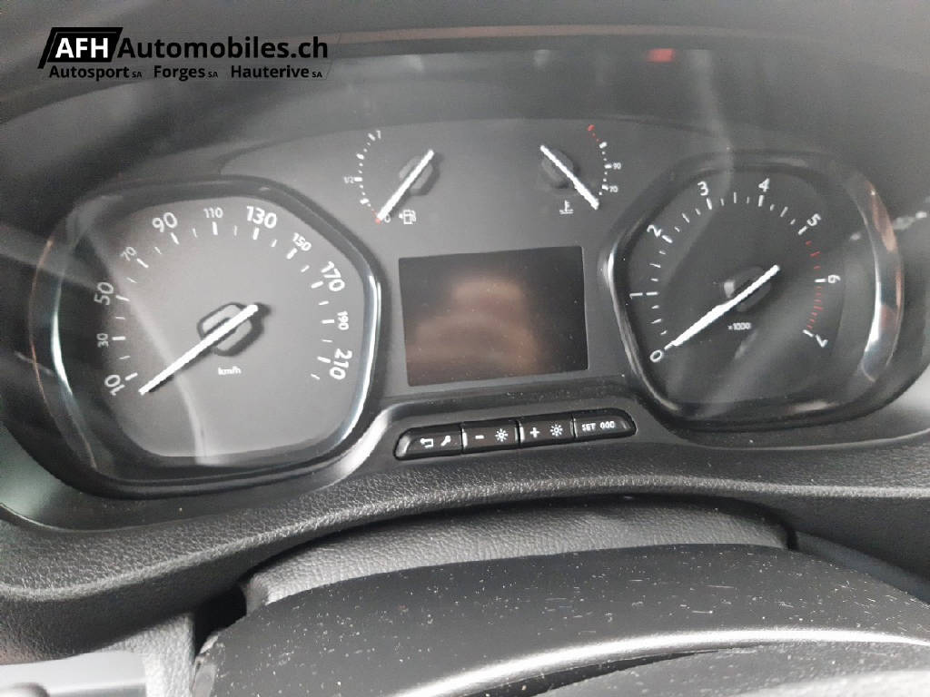 CITROEN Jumpy fourg. M 2.0 BlueHDi 140-image-4