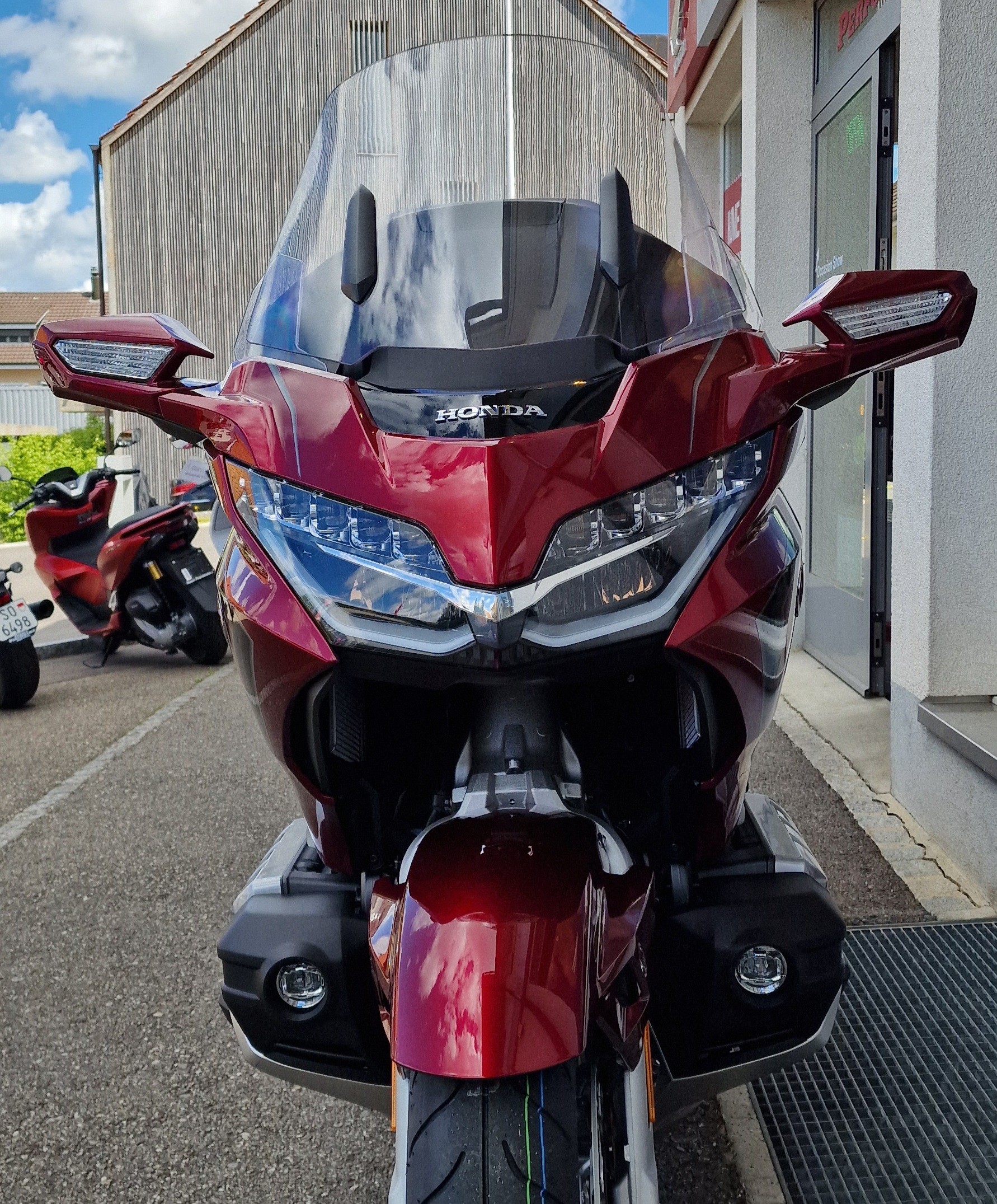 HONDA GL 1800 Gold Wing Tour DCT 2026-showroom-element-1
