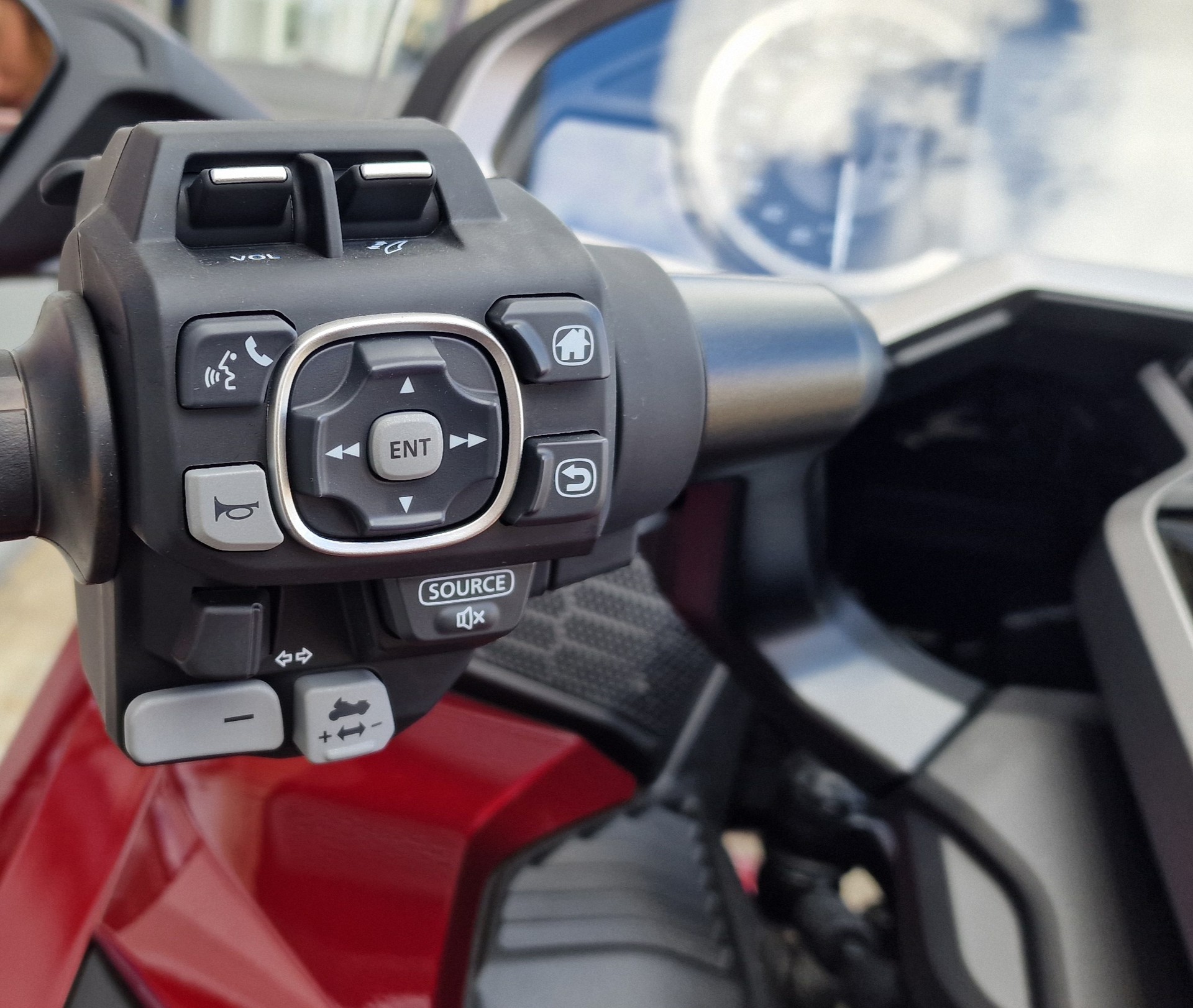 HONDA GL 1800 Gold Wing Tour DCT 2026-image-7