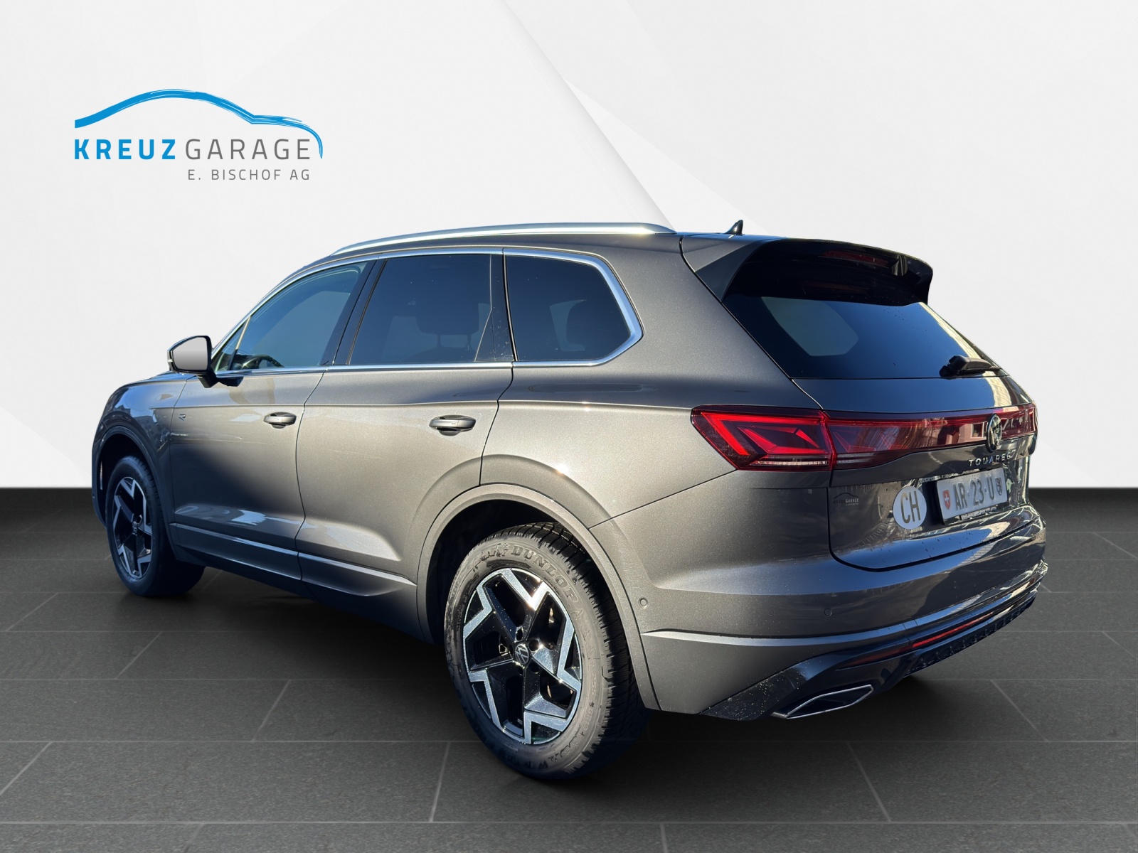 VW Touareg 3.0 TDI R-Line Tiptronic-image-6
