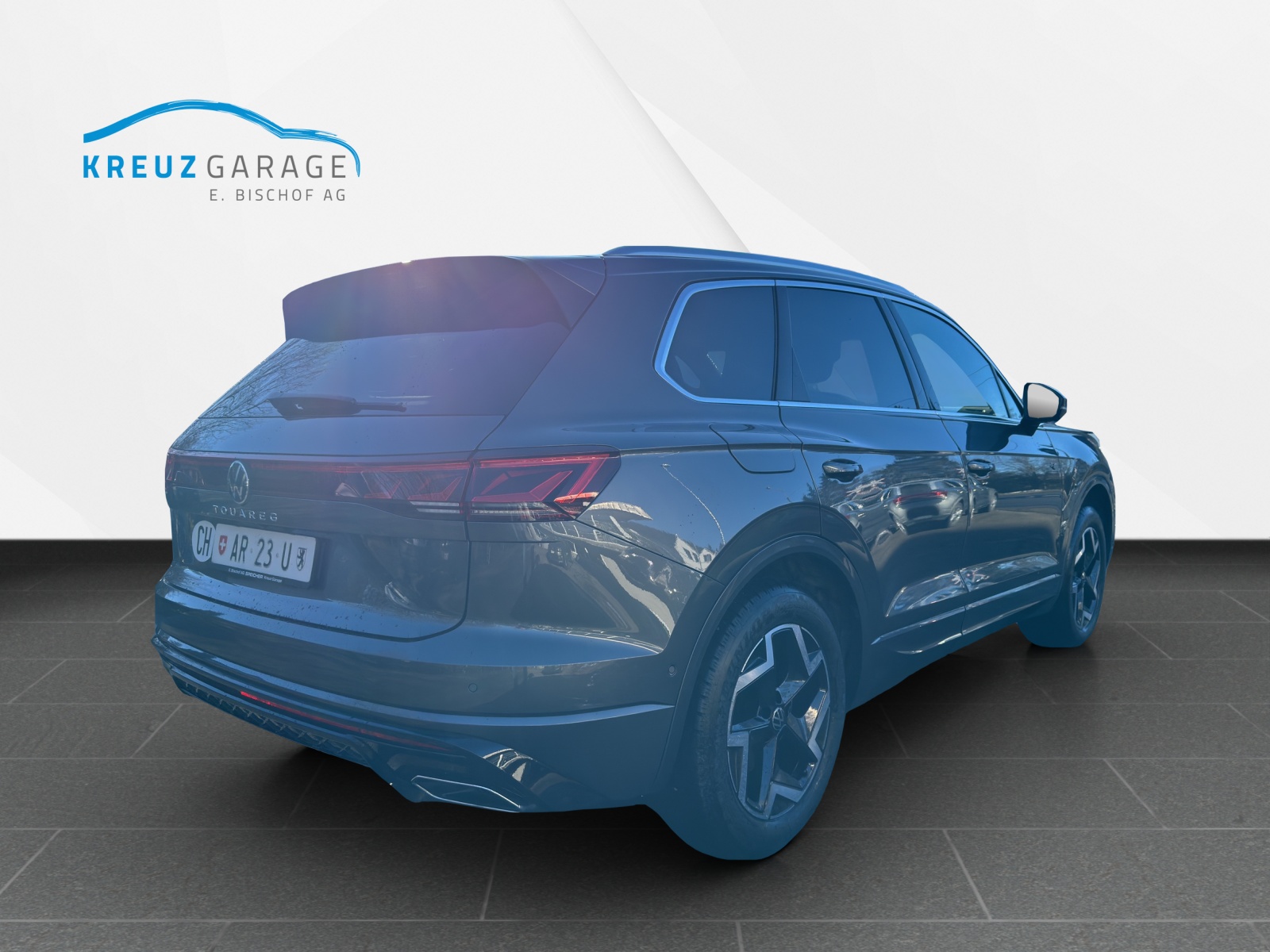 VW Touareg 3.0 TDI R-Line Tiptronic-image-4