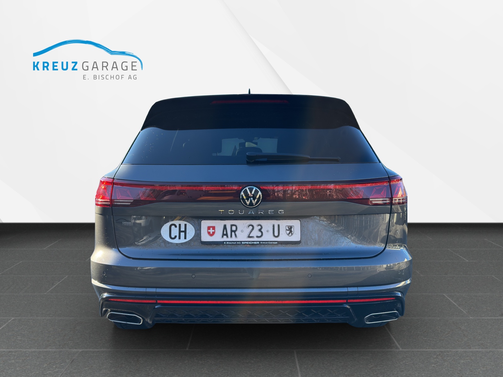 VW Touareg 3.0 TDI R-Line Tiptronic-image-5