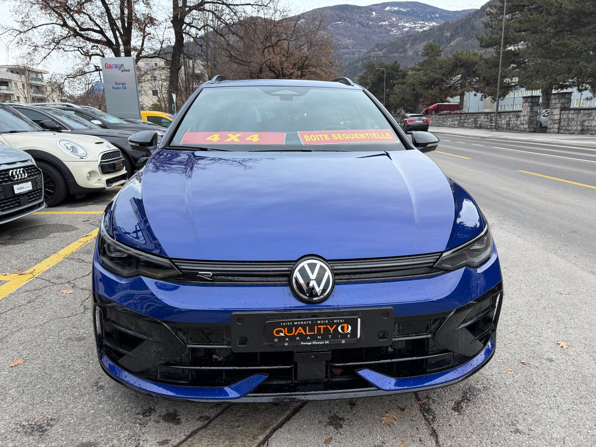 VW Golf Variant 2.0 TSI R DSG 4 Motion-showroom-element-1