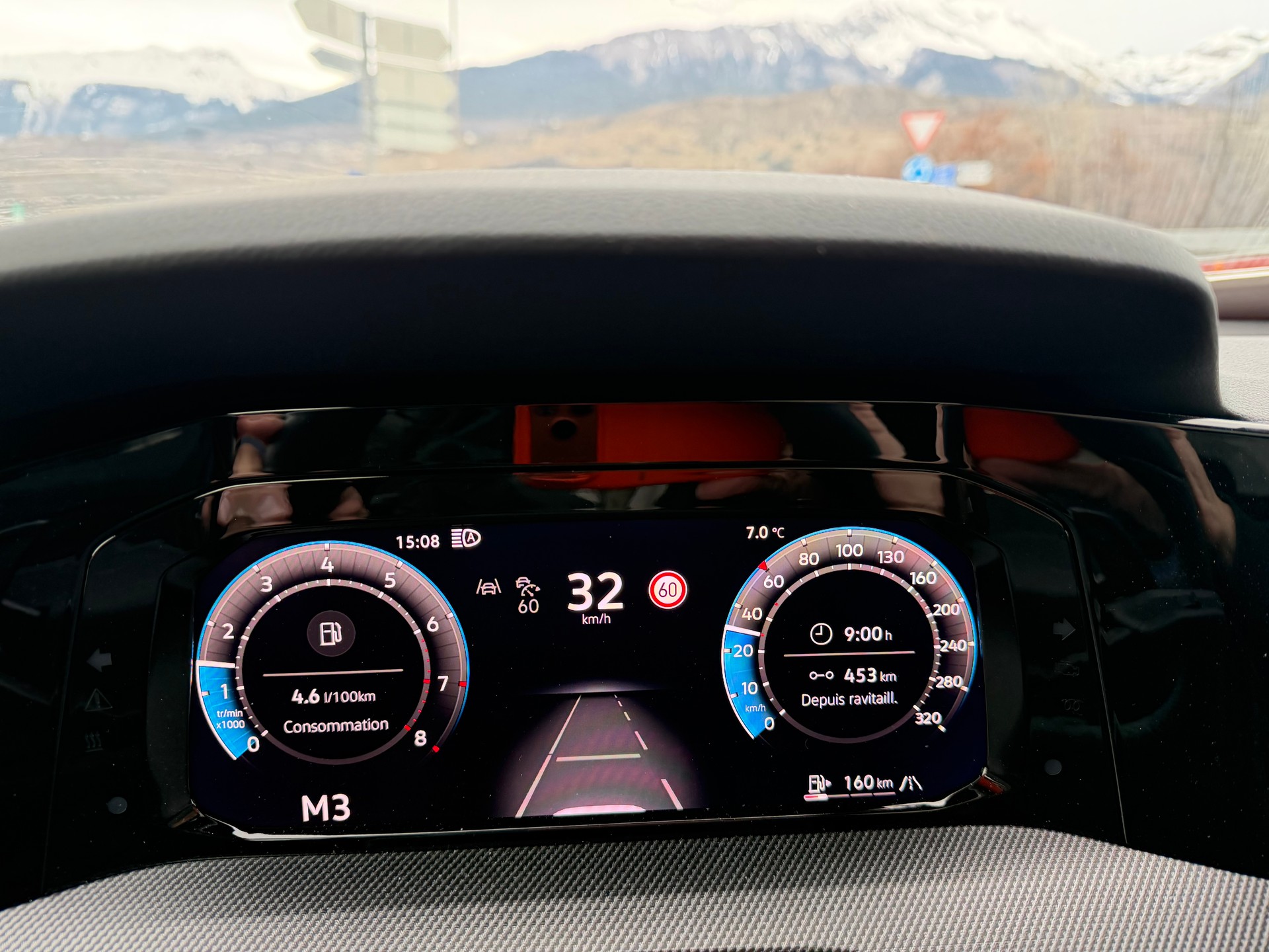 VW Golf Variant 2.0 TSI R DSG 4 Motion-image-23