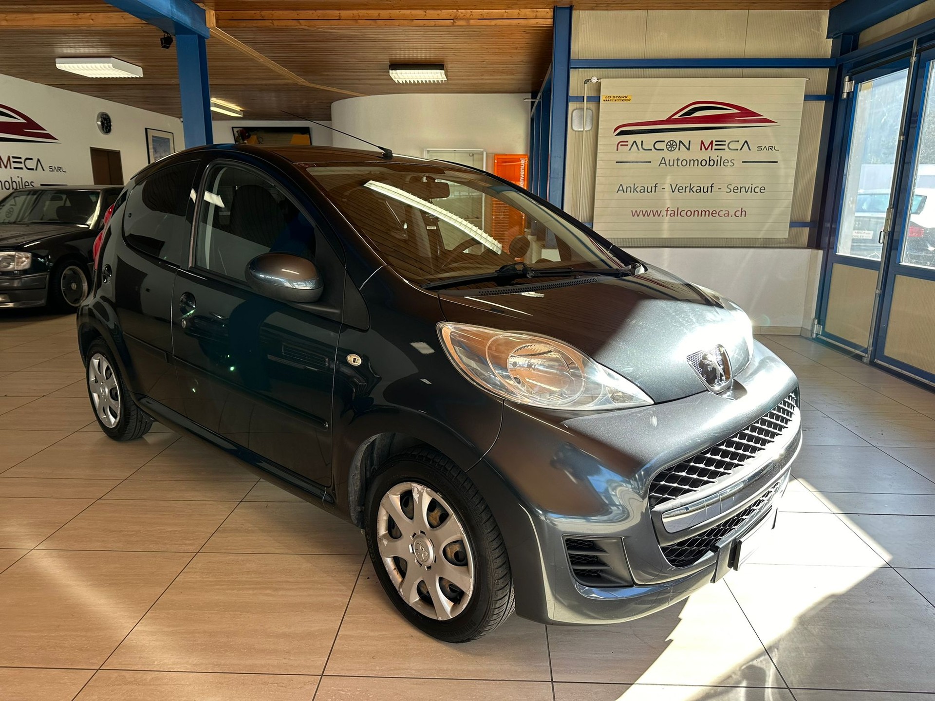 PEUGEOT 107 1.0 Urban