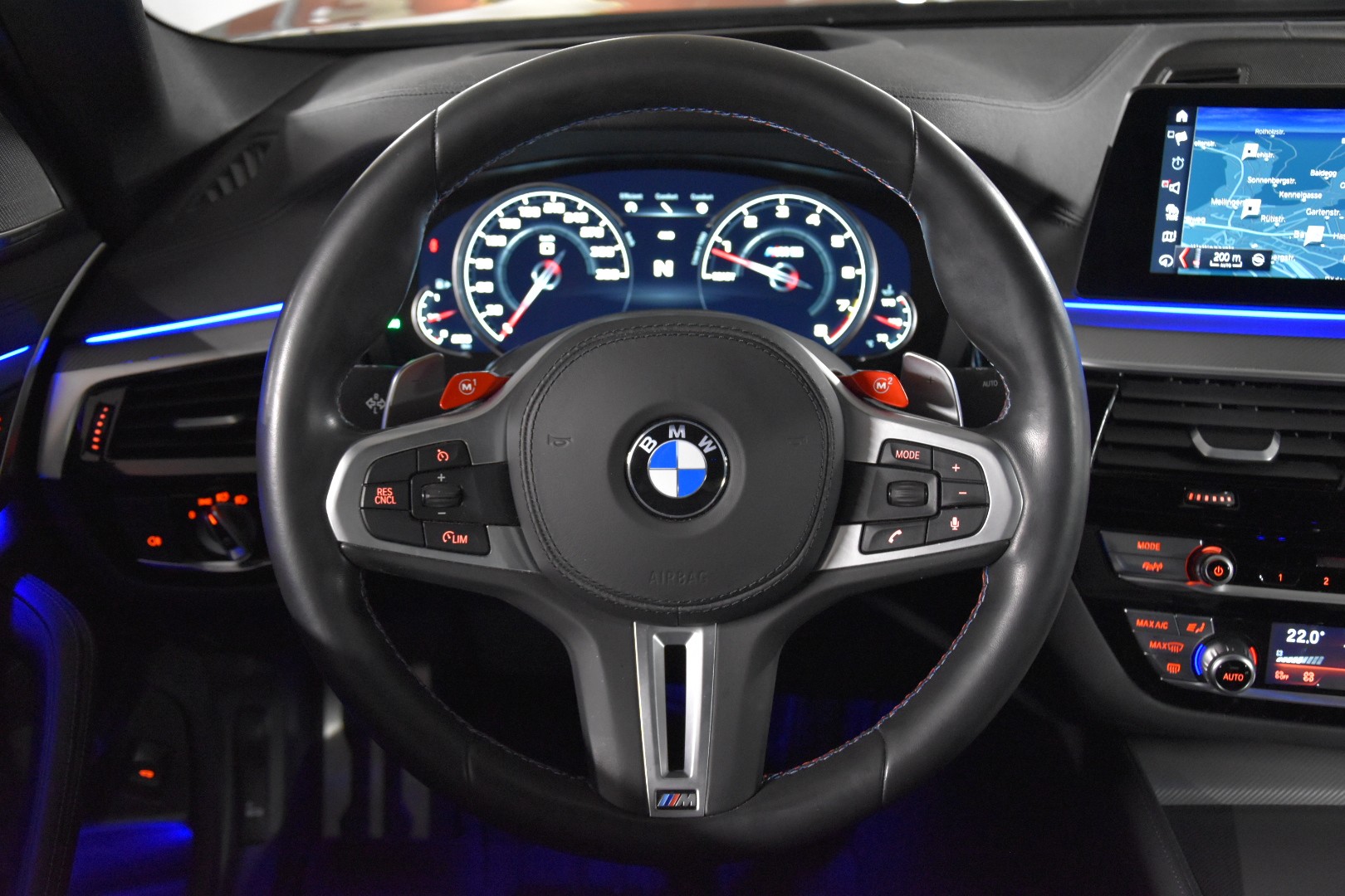 BMW M5 xDrive Drivelogic ***LIEBHABERFHRZEUG***-image-15