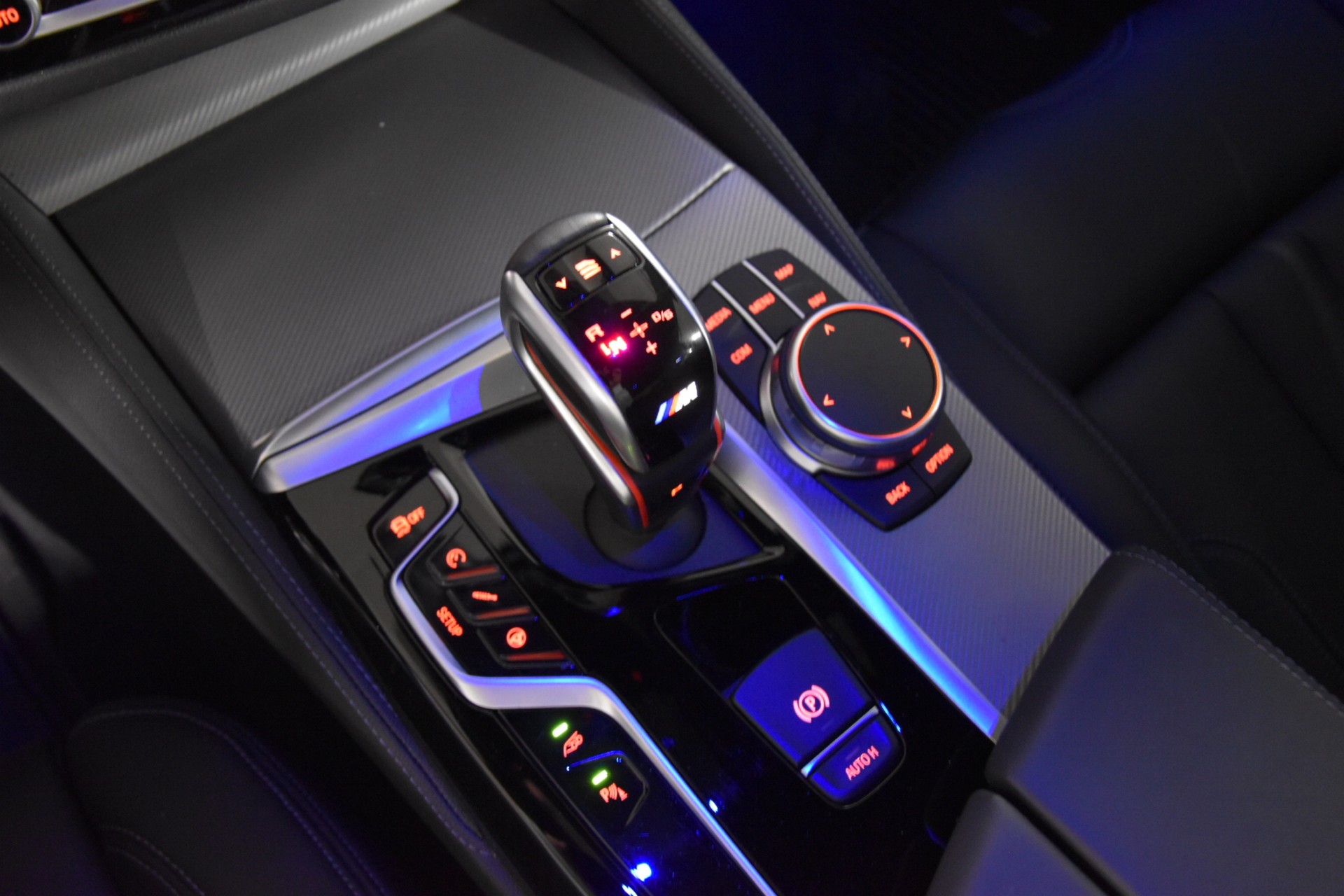 BMW M5 xDrive Drivelogic ***LIEBHABERFHRZEUG***-image-25