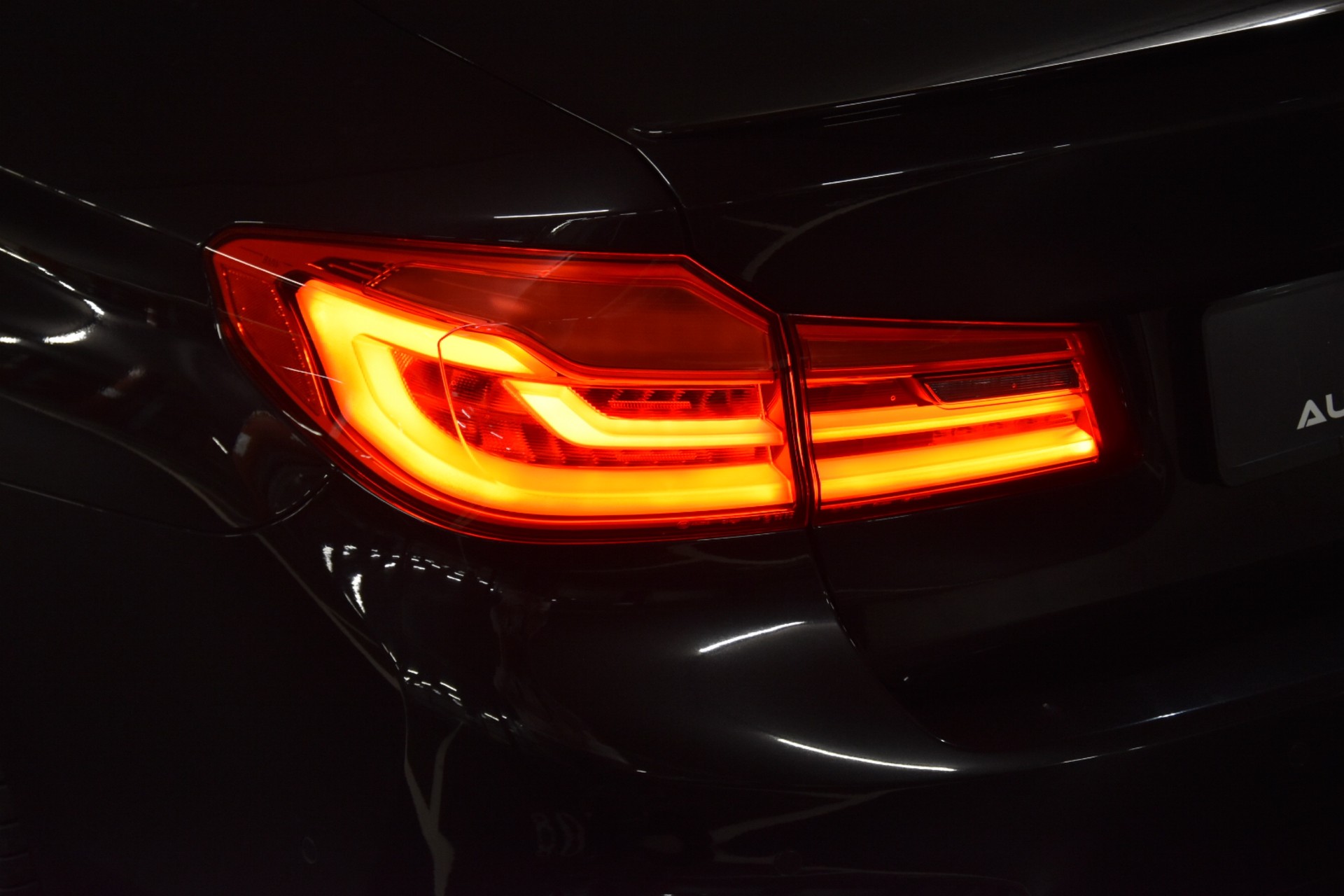 BMW M5 xDrive Drivelogic ***LIEBHABERFHRZEUG***-image-7