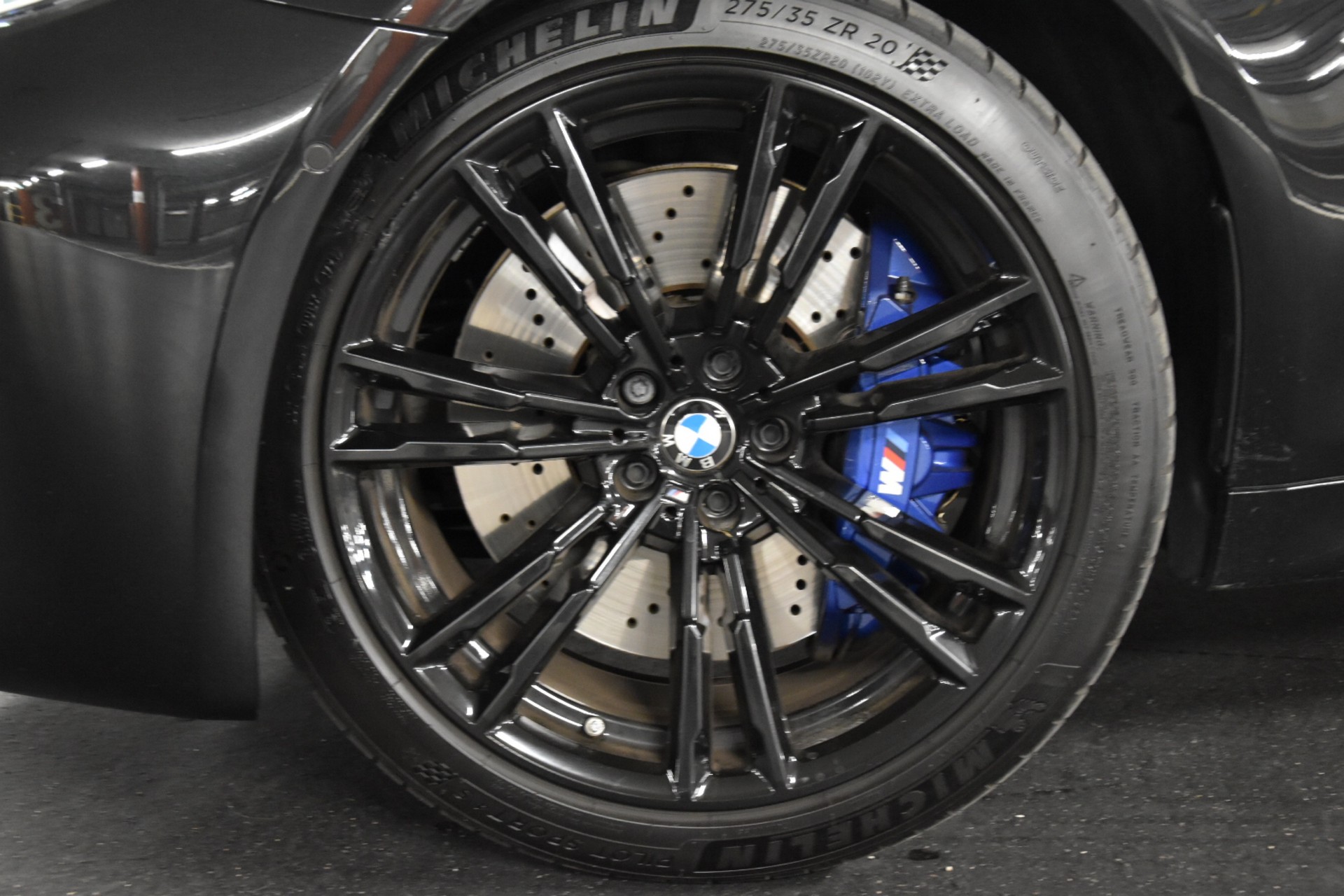 BMW M5 xDrive Drivelogic ***LIEBHABERFHRZEUG***-showroom-element-1