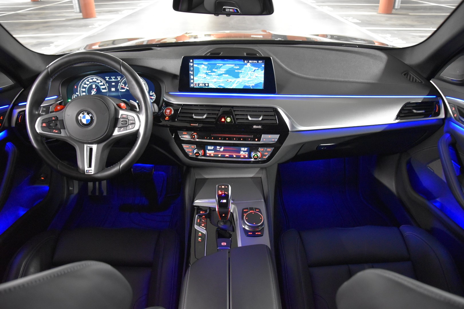 BMW M5 xDrive Drivelogic ***LIEBHABERFHRZEUG***-image-14