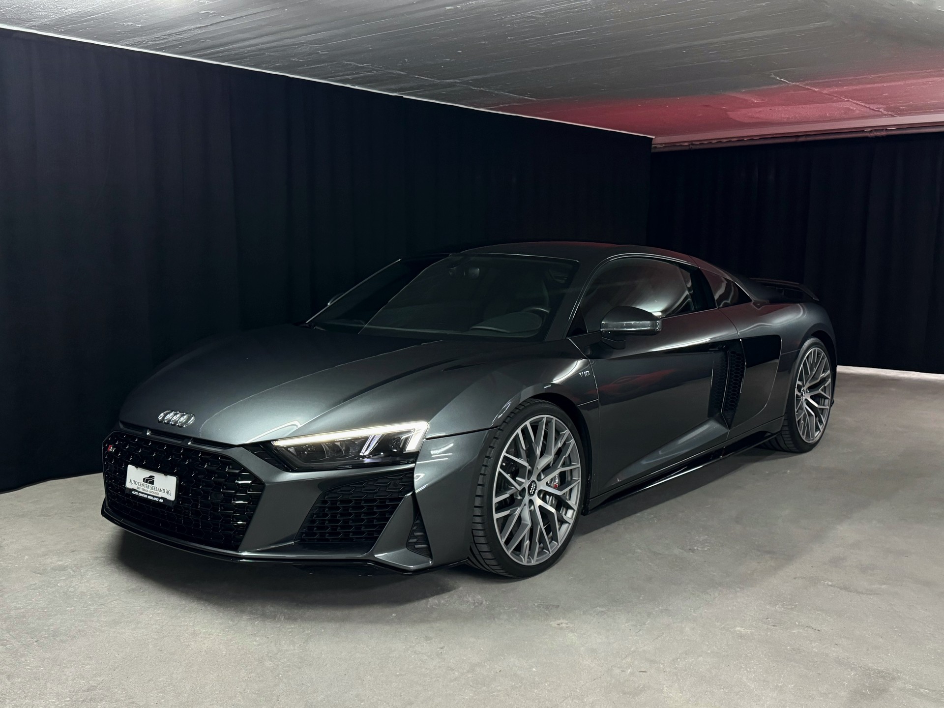 AUDI R8 Coupé performance S-Tronic-image-1